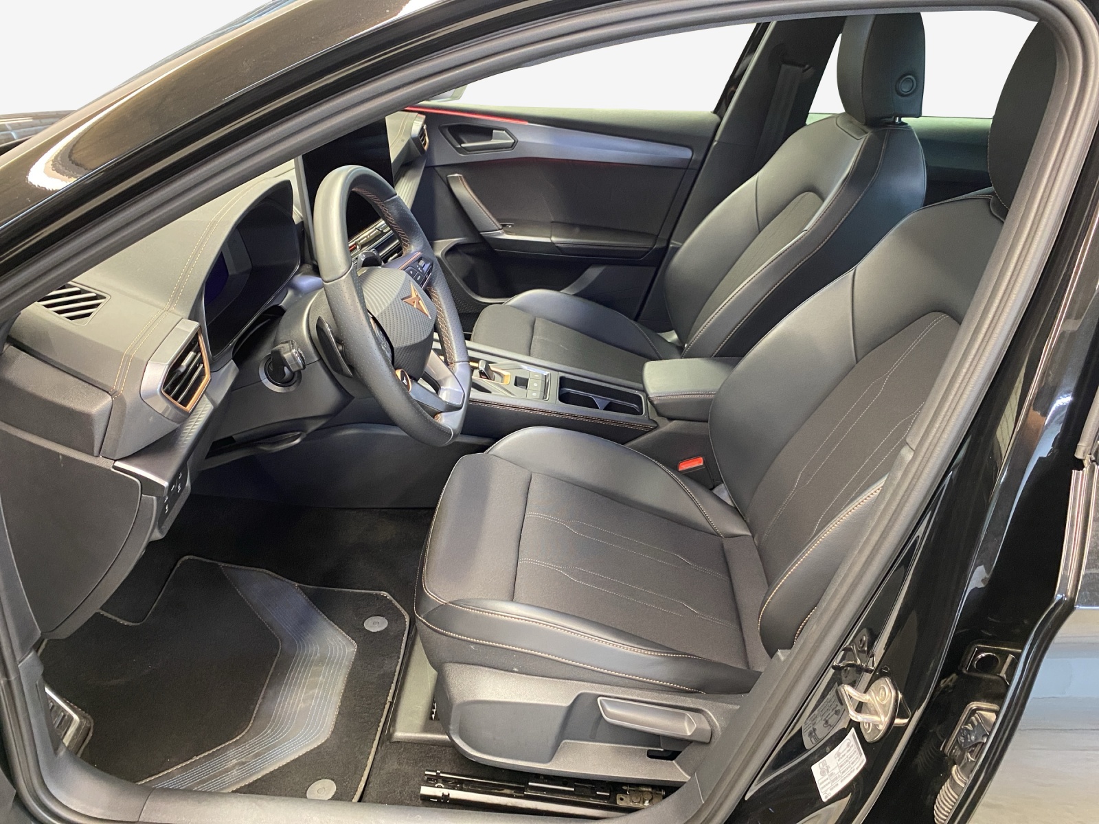 CUPRA LEON ST 1.5 eTSI DSG-image-7