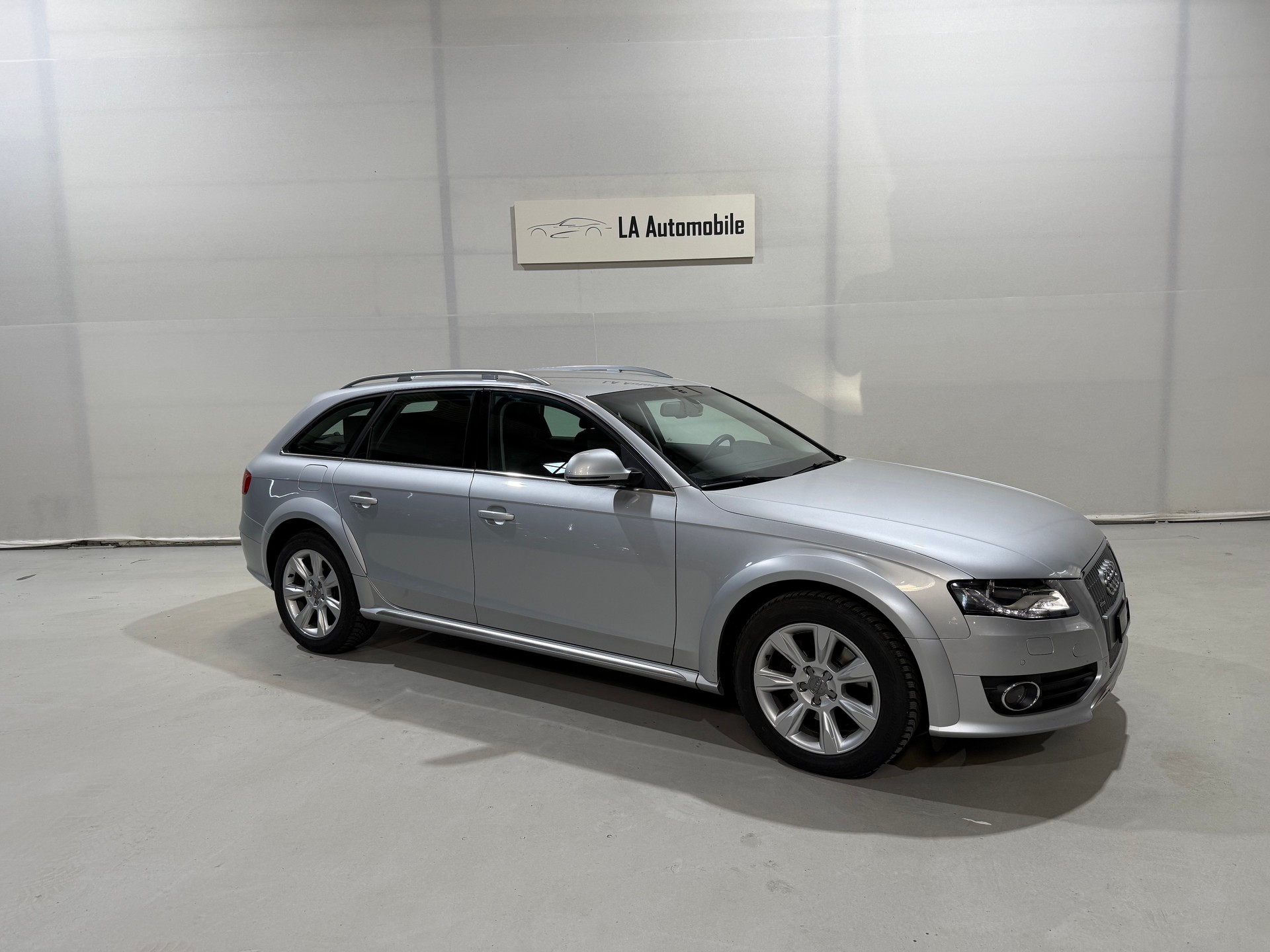 AUDI A4 allroad 3.0 TDI quattro S-tronic-image-5