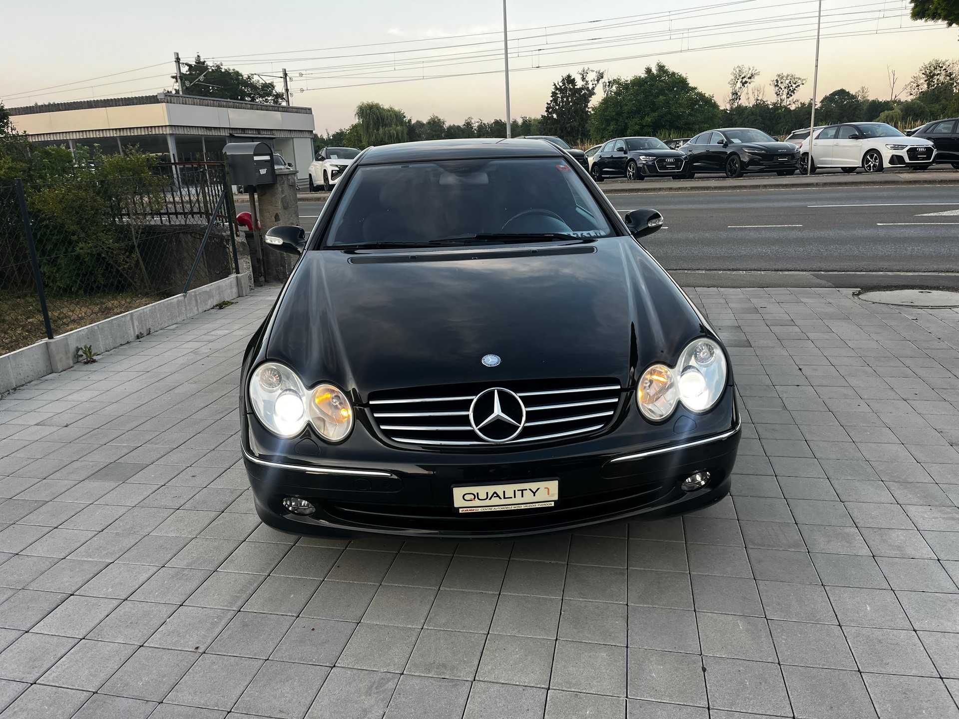 MERCEDES-BENZ CLK 240 Avantgarde-image-1