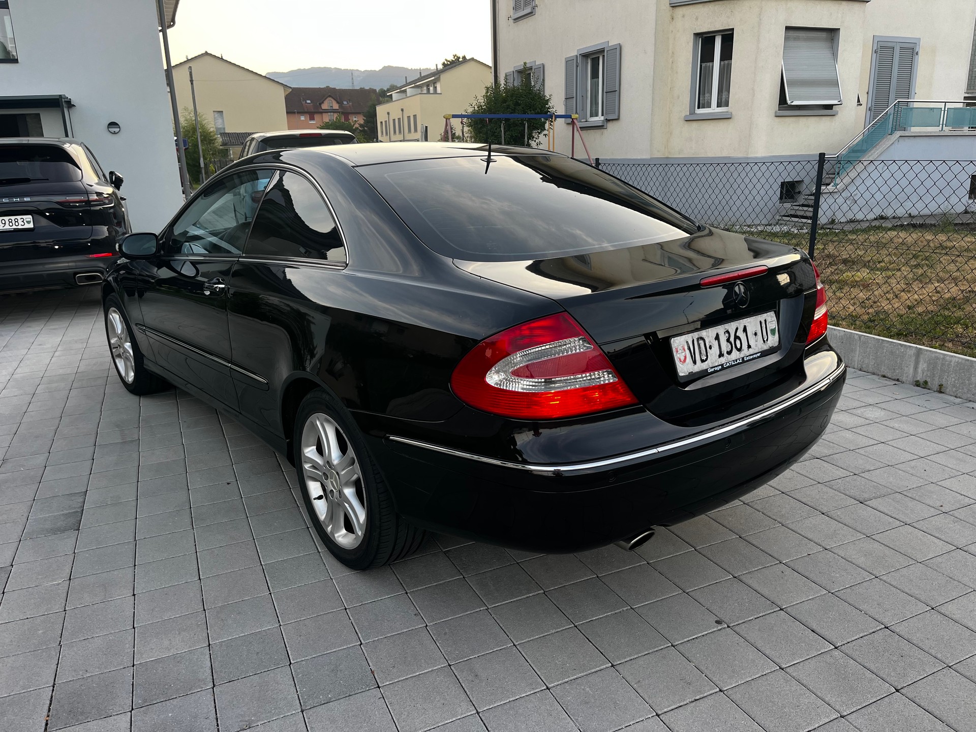 MERCEDES-BENZ CLK 240 Avantgarde-image-3