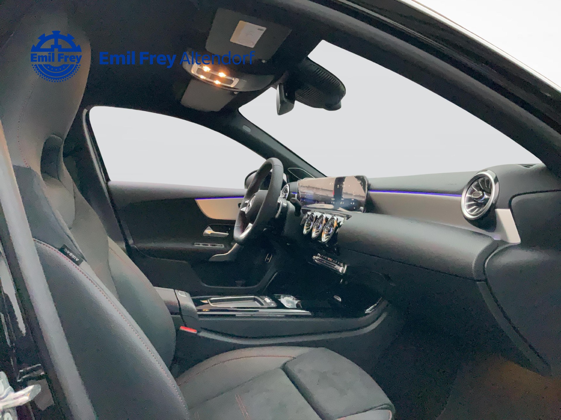 MERCEDES-BENZ A 250 e EQ Star AMG Line-image-3