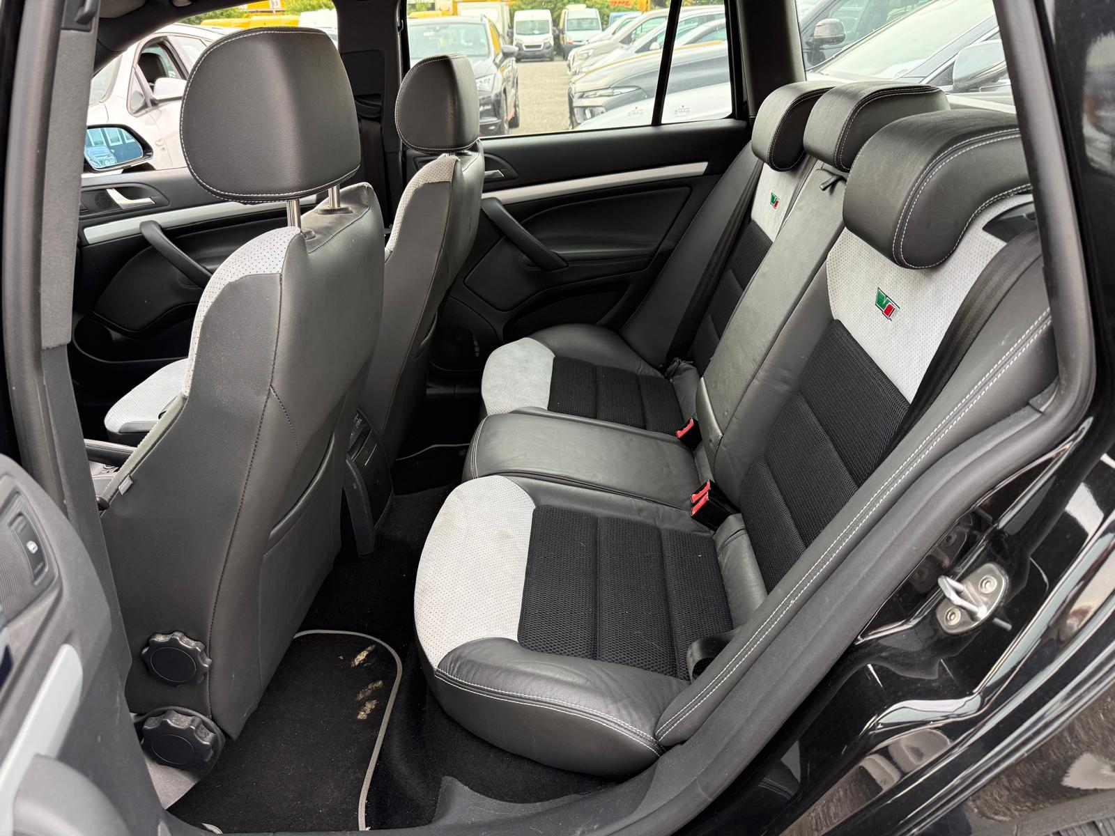 SKODA Octavia Combi 2.0 TFSI 200 RS-image-9