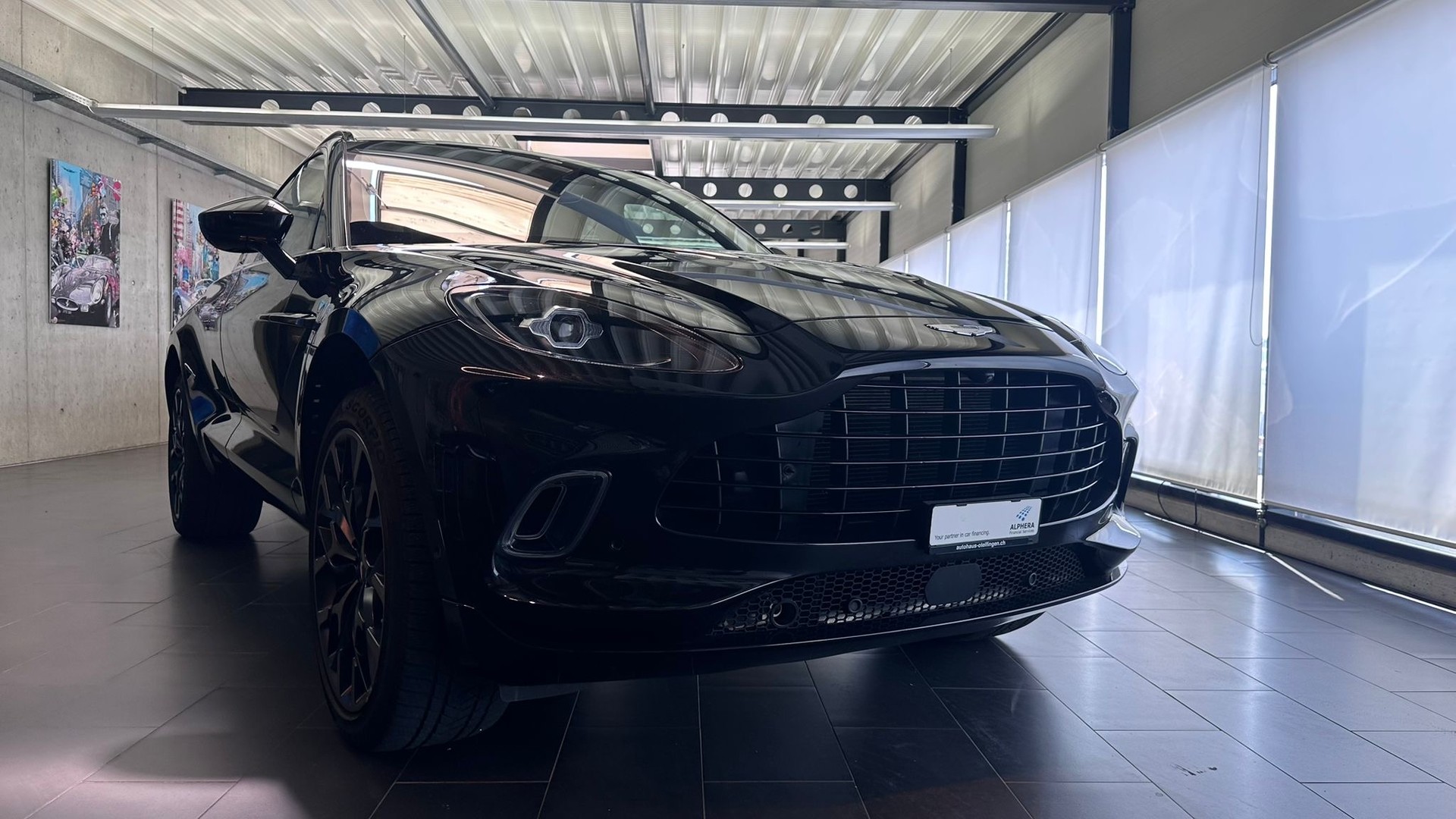ASTON MARTIN DBX 4.0 V8 Bi-Turbo-image-3