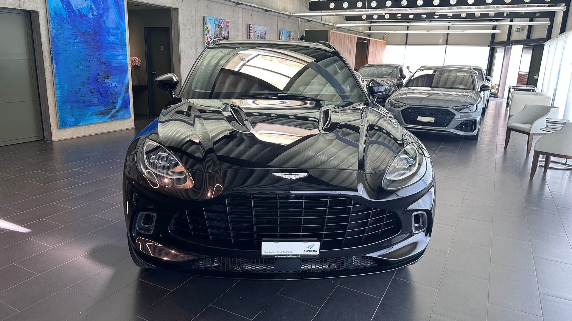 ASTON MARTIN DBX 4.0 V8 Bi-Turbo-image-2