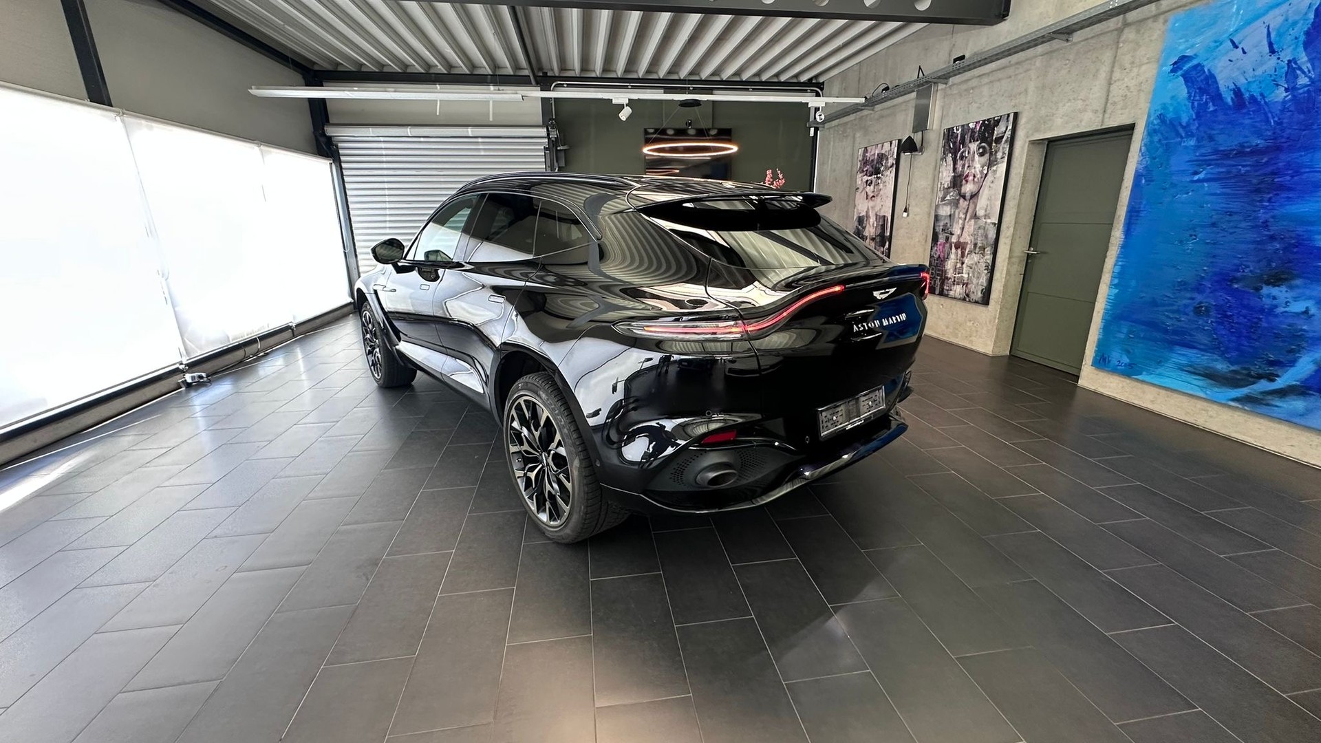 ASTON MARTIN DBX 4.0 V8 Bi-Turbo-image-11