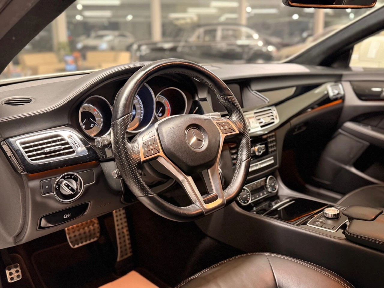 MERCEDES-BENZ CLS Shooting Brake 350 CDI 4Matic 7G-Tronic-image-9
