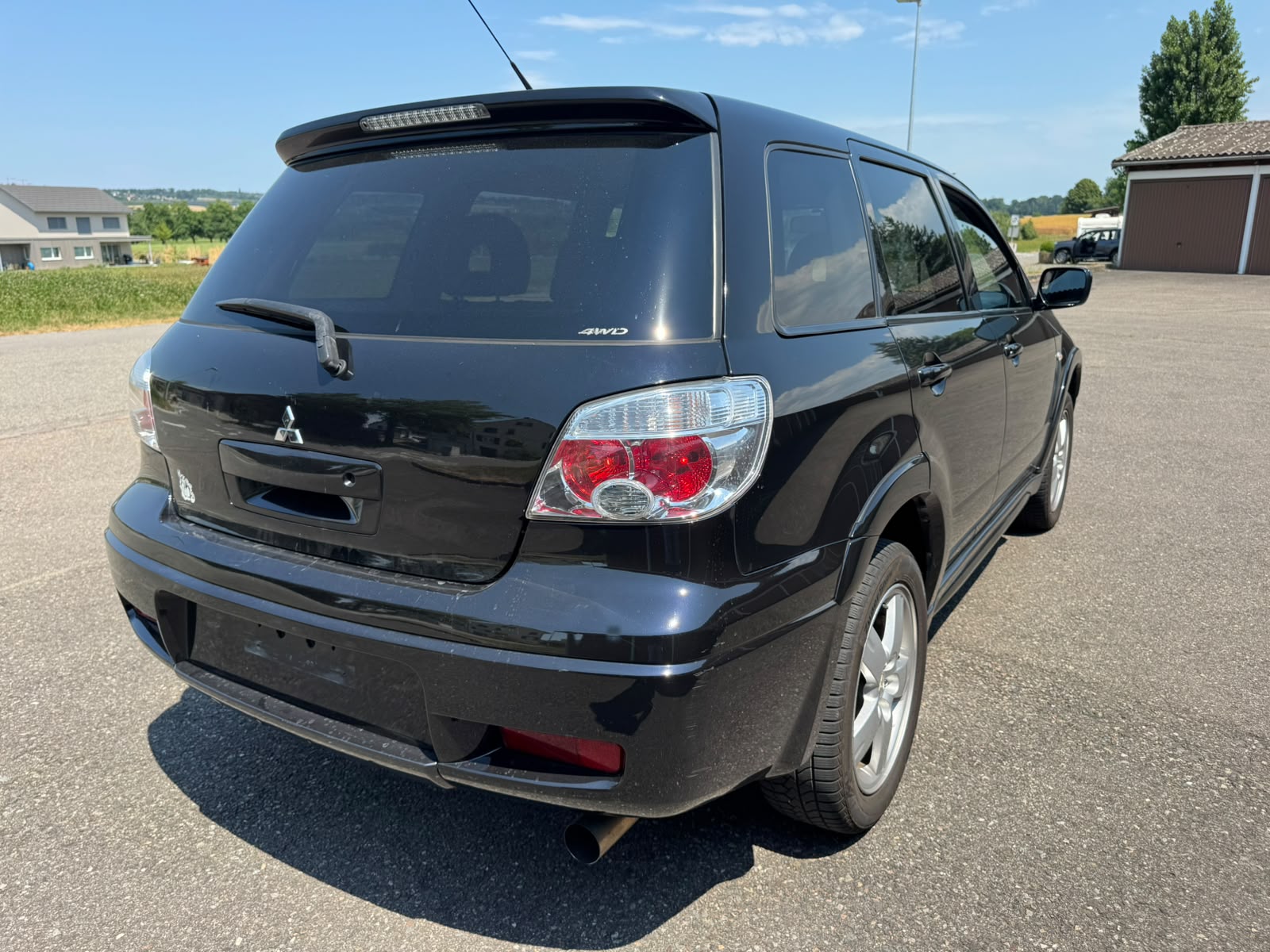 MITSUBISHI Outlander 2.0 16V Turbo-image-8