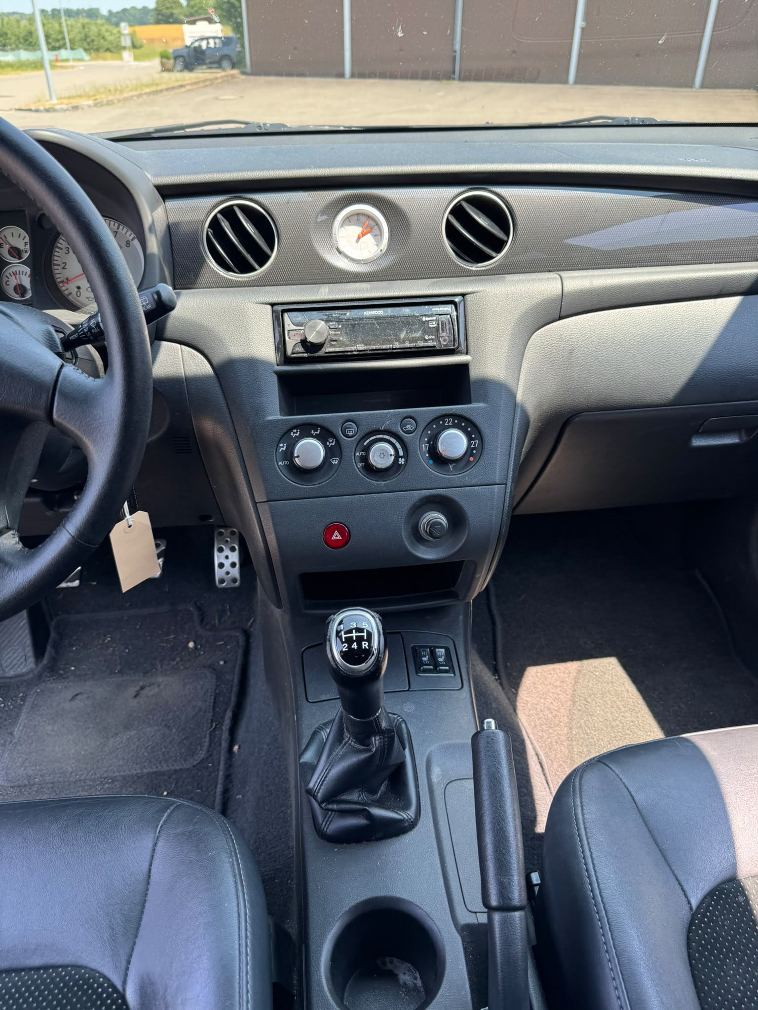 MITSUBISHI Outlander 2.0 16V Turbo-image-11