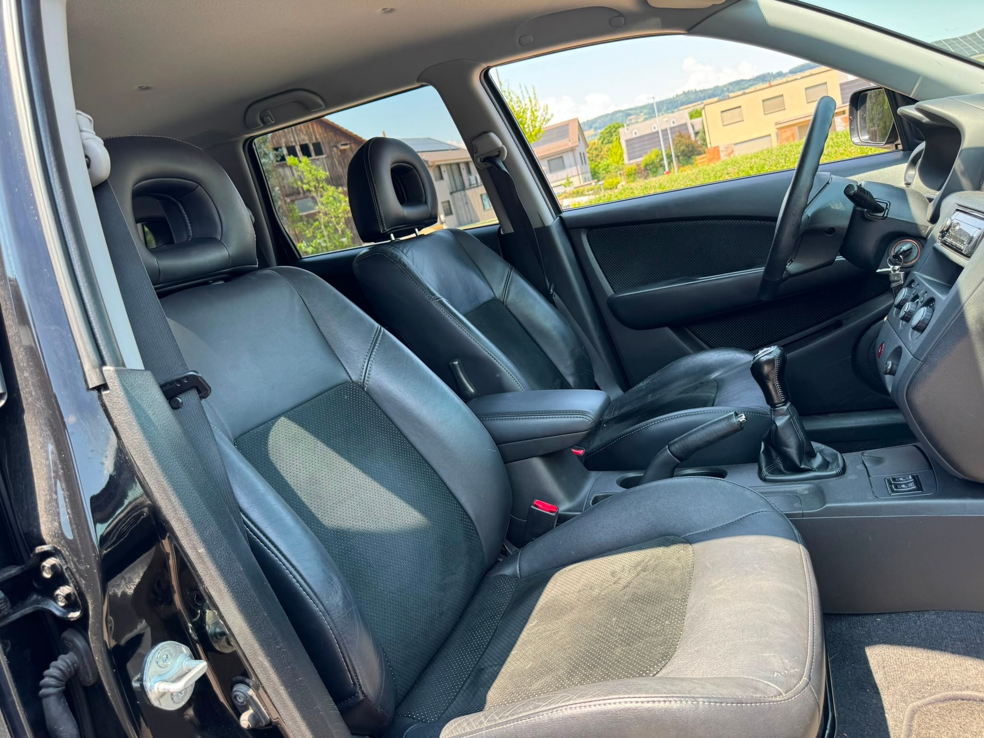MITSUBISHI Outlander 2.0 16V Turbo-image-13