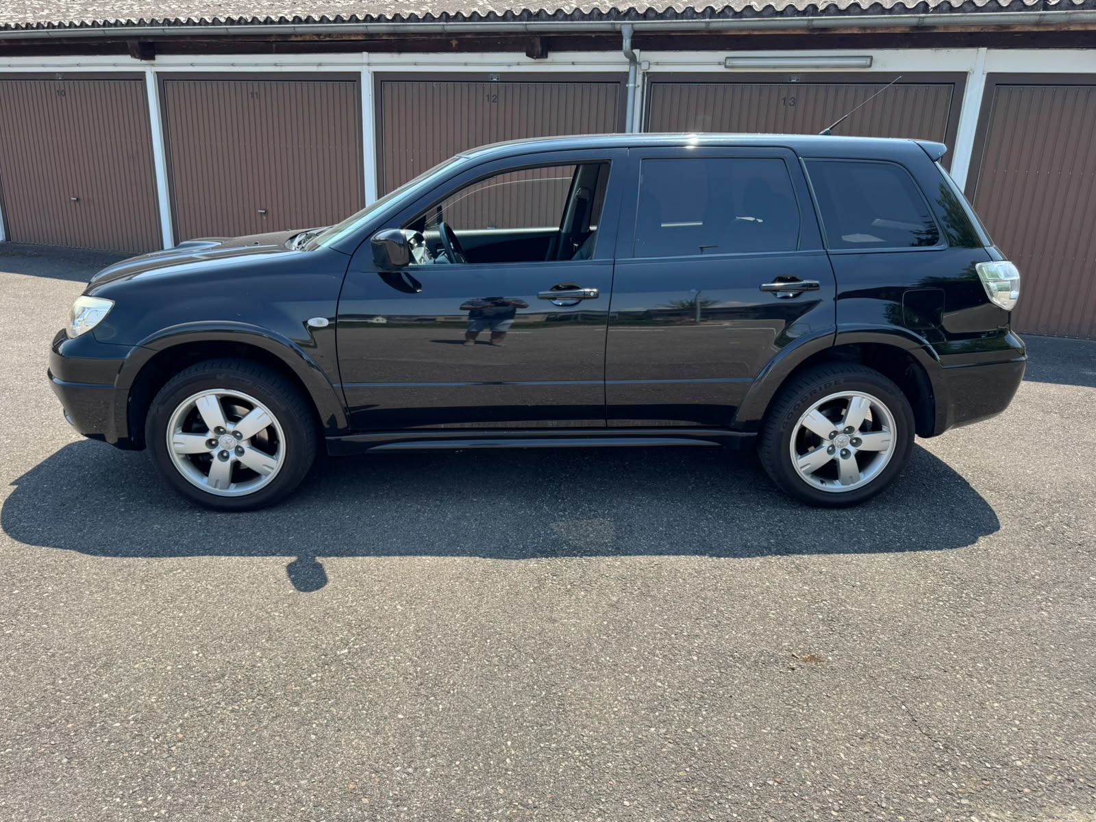 MITSUBISHI Outlander 2.0 16V Turbo-image-3