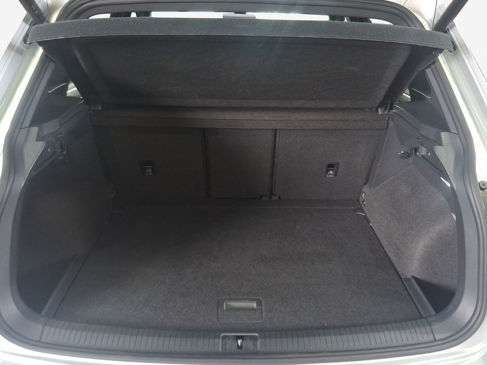 VW Tiguan 2.0TSI R-Line 4Motion DSG-image-10