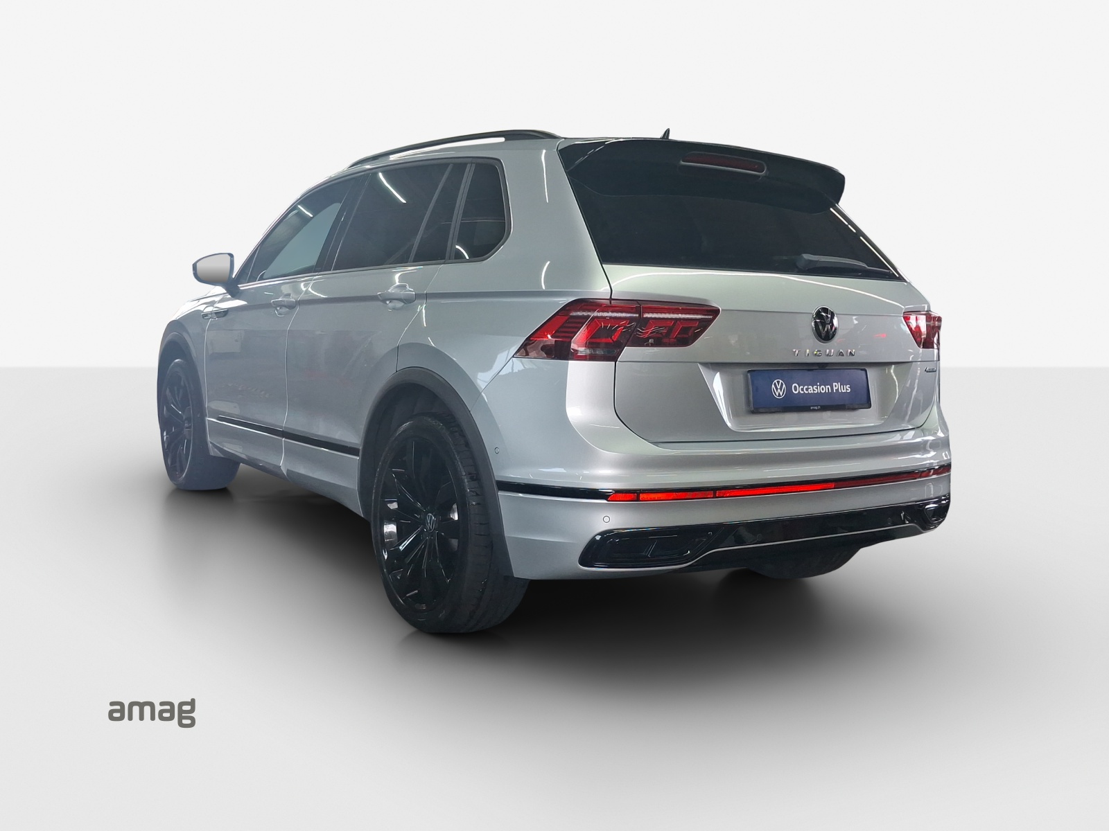 VW Tiguan 2.0TSI R-Line 4Motion DSG-image-3