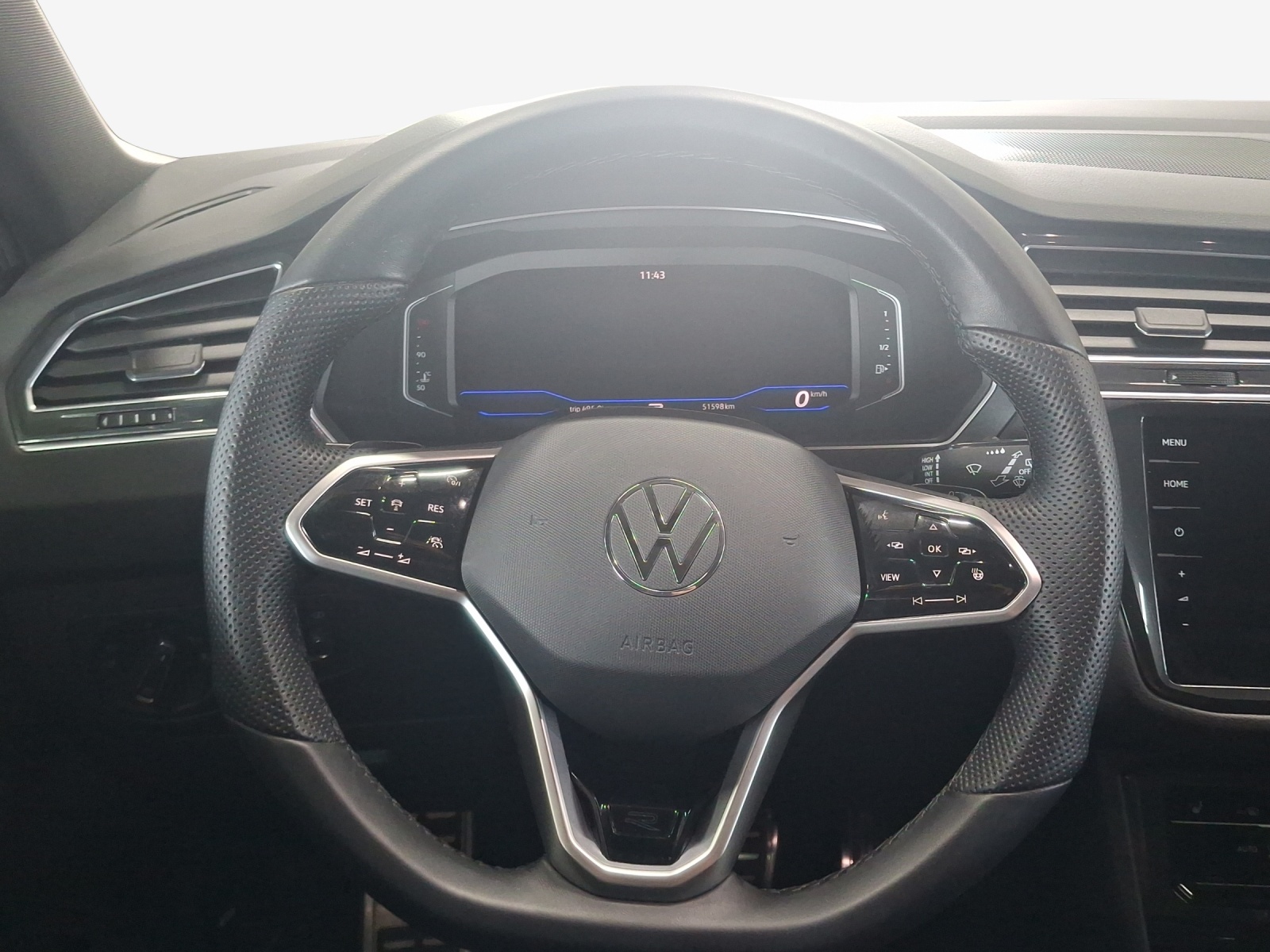 VW Tiguan 2.0TSI R-Line 4Motion DSG-image-6