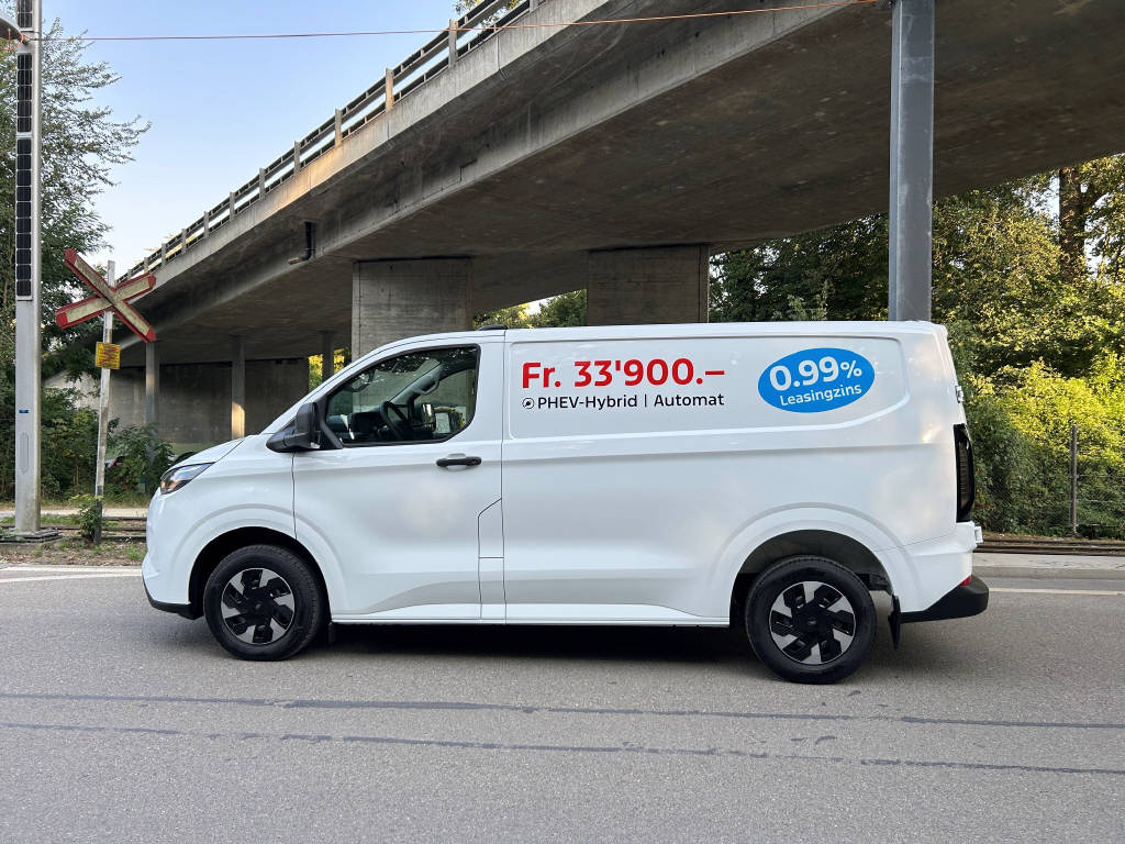 FORD Transit Custom Van 320 L1 2.5 Duratec 233 Trend PHEV