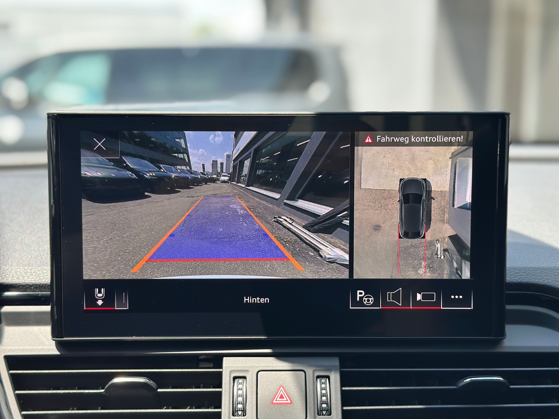 AUDI SQ5 Sportback TDI quattro tiptronic-image-10