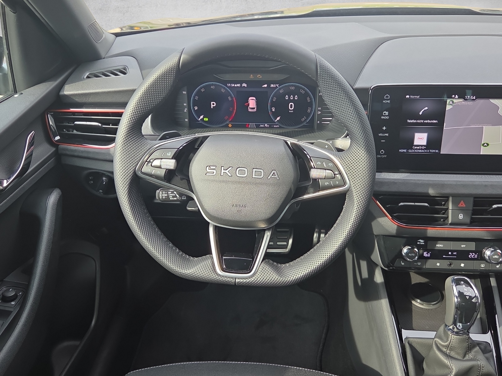 SKODA Kamiq 1.5 TSI Dynamic DSG-image-10