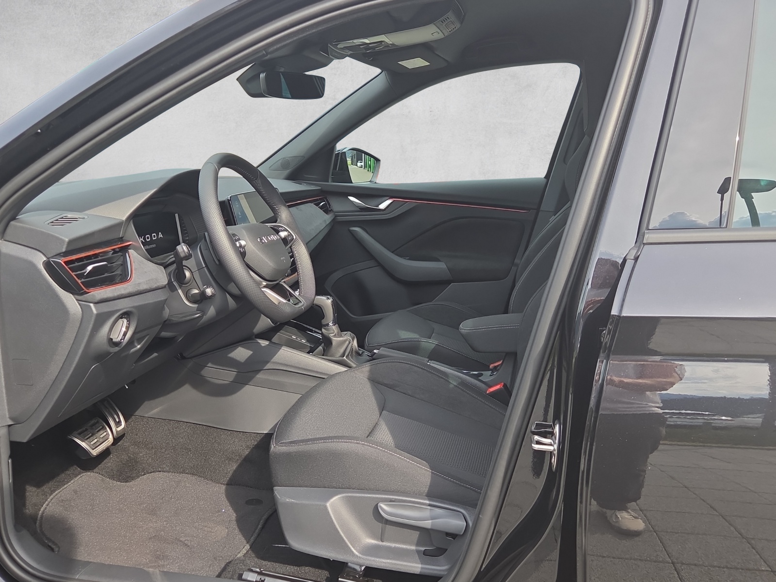 SKODA Kamiq 1.5 TSI Dynamic DSG-image-8