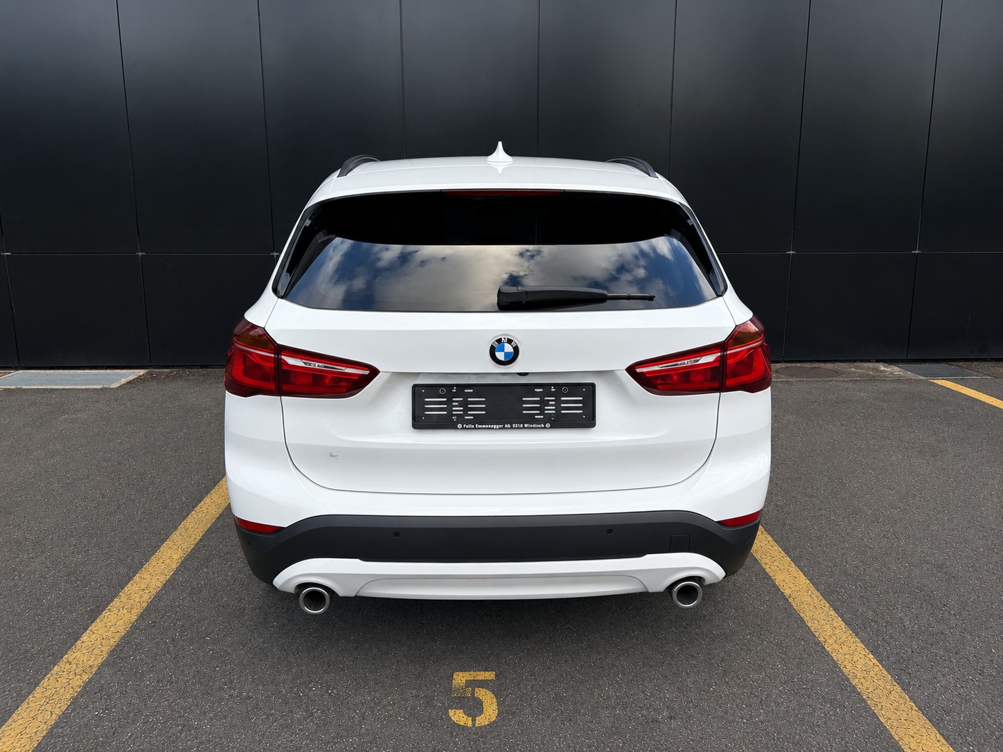 BMW X1 sDrive 18d-image-2