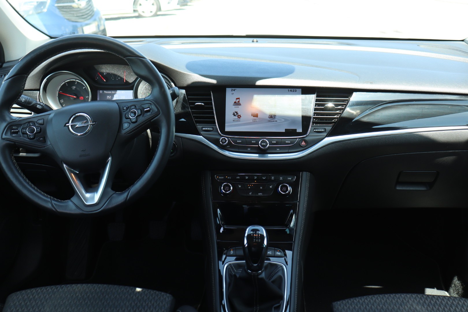 OPEL Astra Sports Tourer 1.6 CDTi ecoF Dynamic • Garantie • Véhicule CH • MFK-image-8