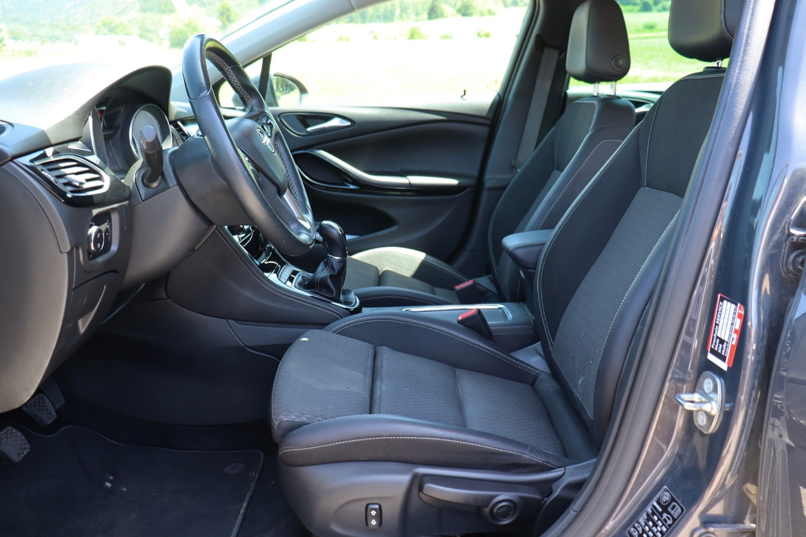 OPEL Astra Sports Tourer 1.6 CDTi ecoF Dynamic • Garantie • Véhicule CH • MFK-image-9