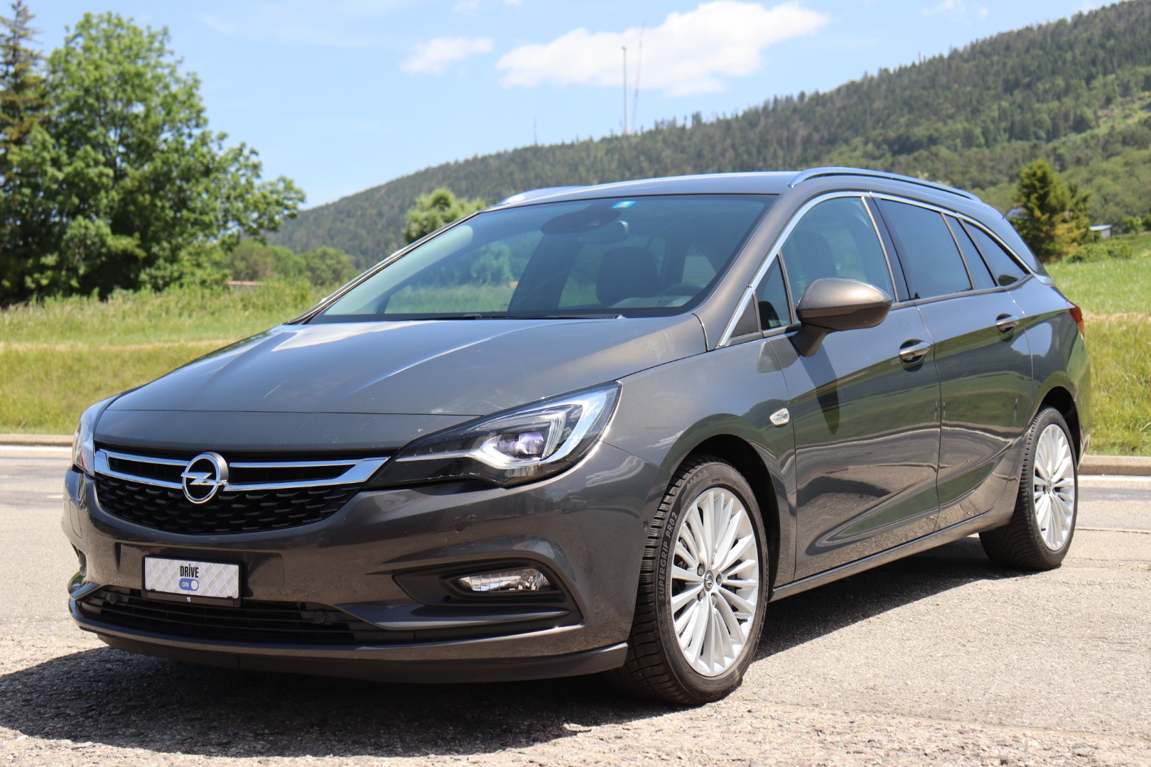 OPEL Astra Sports Tourer 1.6 CDTi ecoF Dynamic • Garantie • Véhicule CH • MFK-image-3