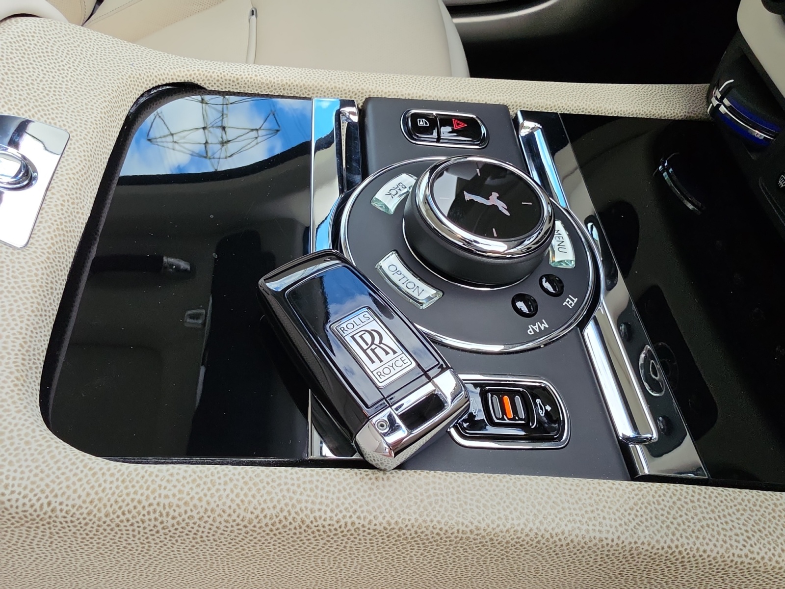 ROLLS-ROYCE Wraith - RR Provenance 24 Monaten Garantie und Service-image-12