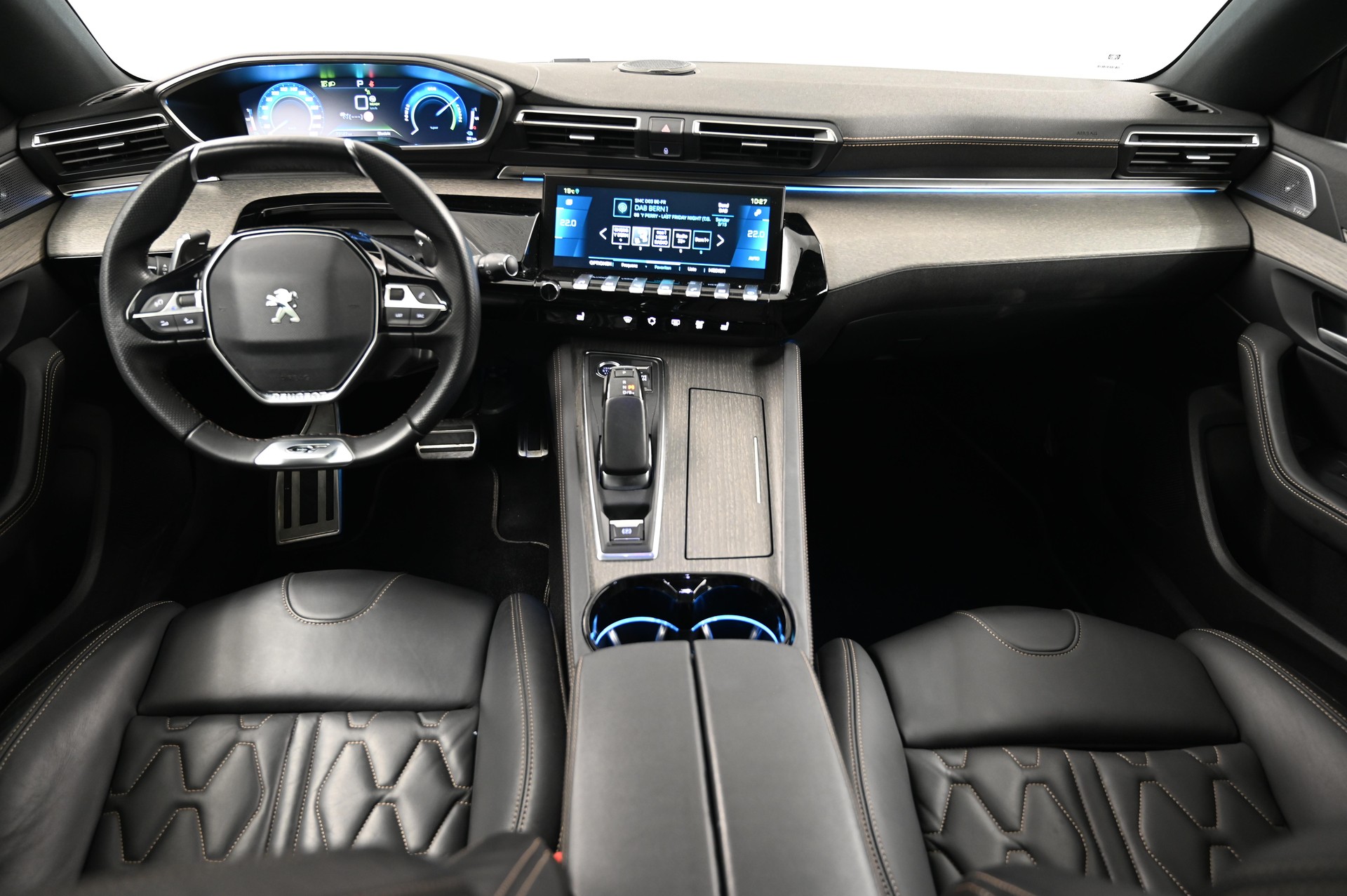 PEUGEOT 508 SW 1.6 Plug-in Hybrid GT-image-8