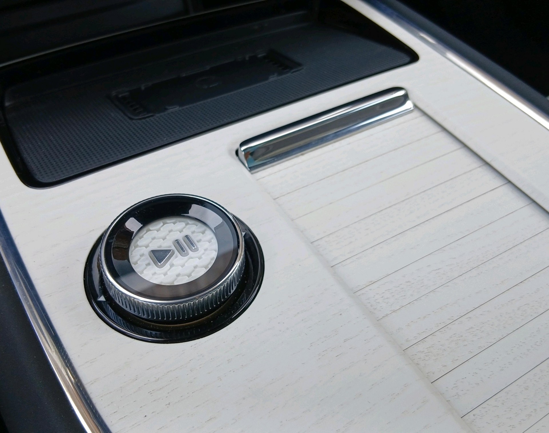 VOLVO EX 90 Twin Ultra AWD-image-19