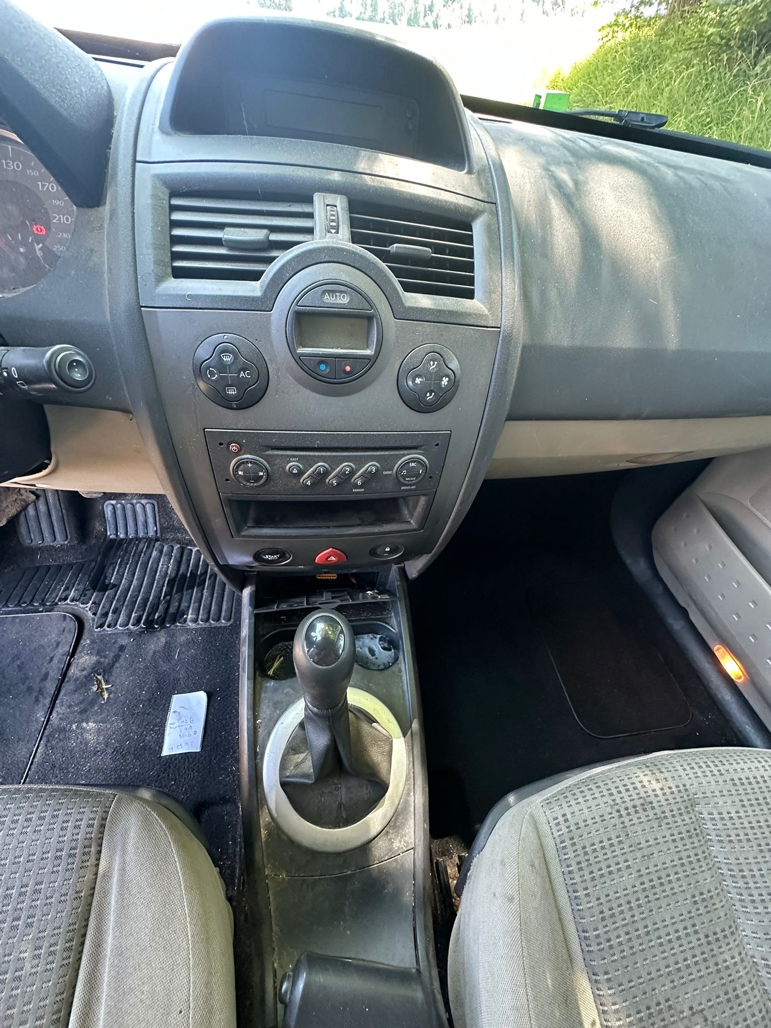 RENAULT Mégane Break 1.6 16V Dynamique-image-9