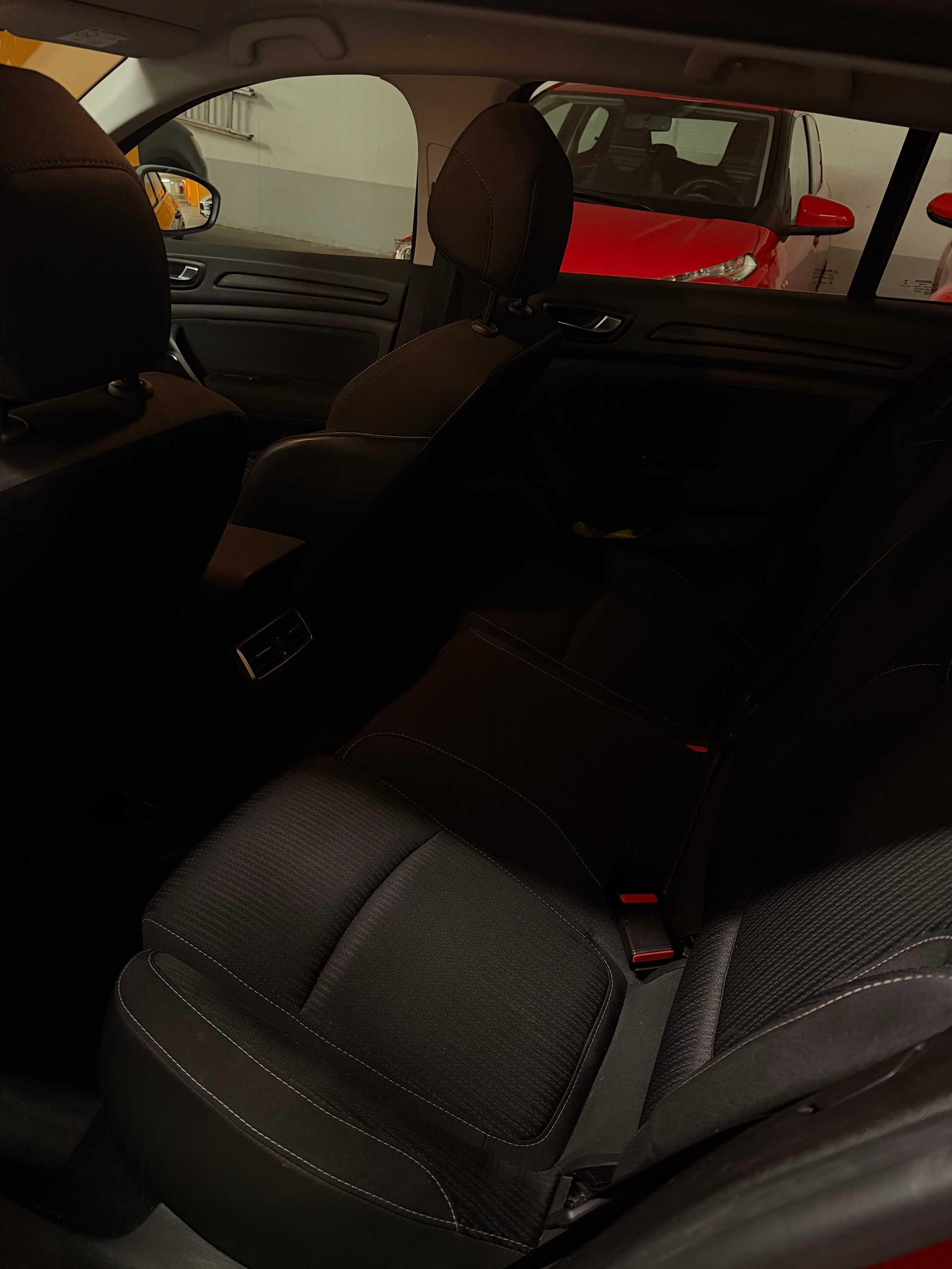 RENAULT Mégane Grandtour 1.5 dCi Business EDC-image-7
