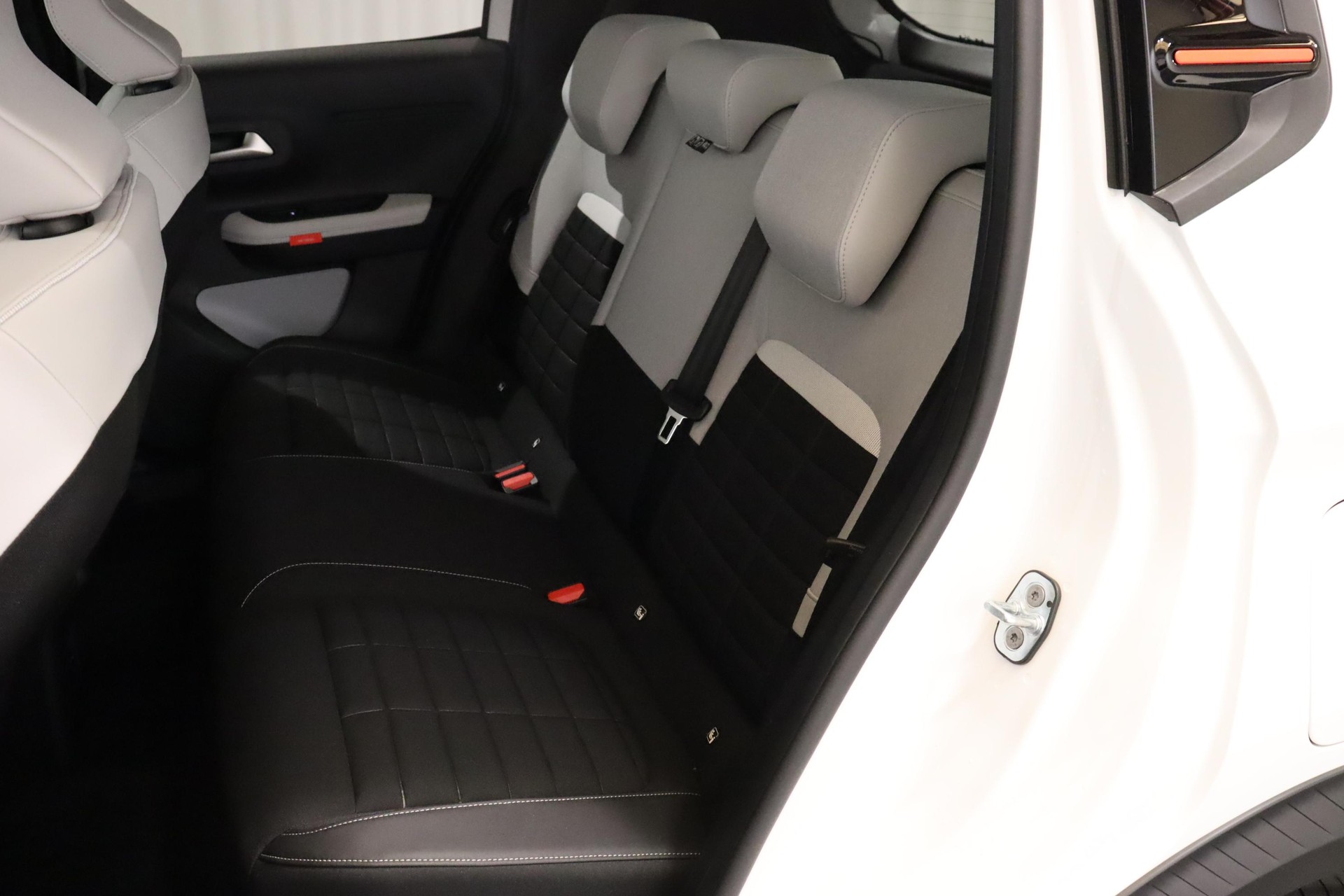 CITROEN e-C3 long range Edition Tricolore-image-4