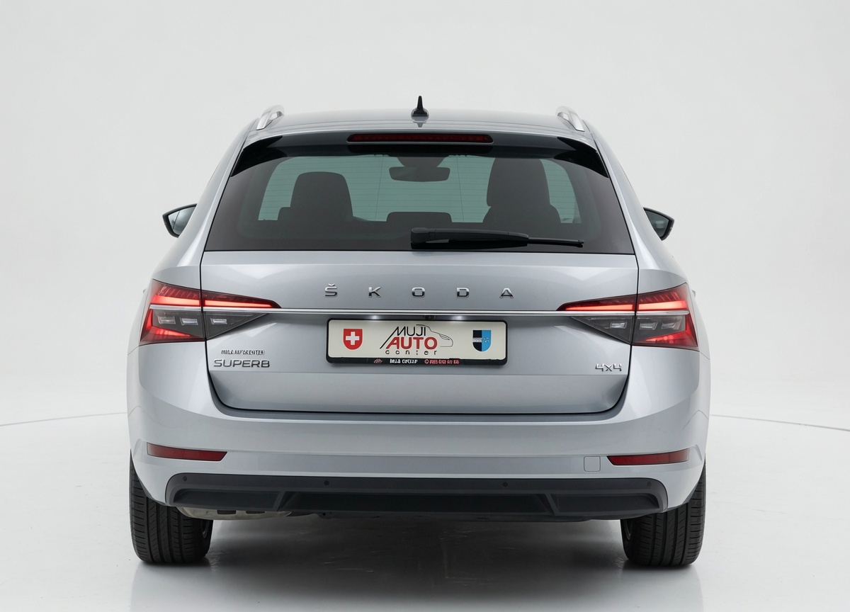 SKODA Superb Combi 2.0 TDi Style 4x4 DSG-image-3
