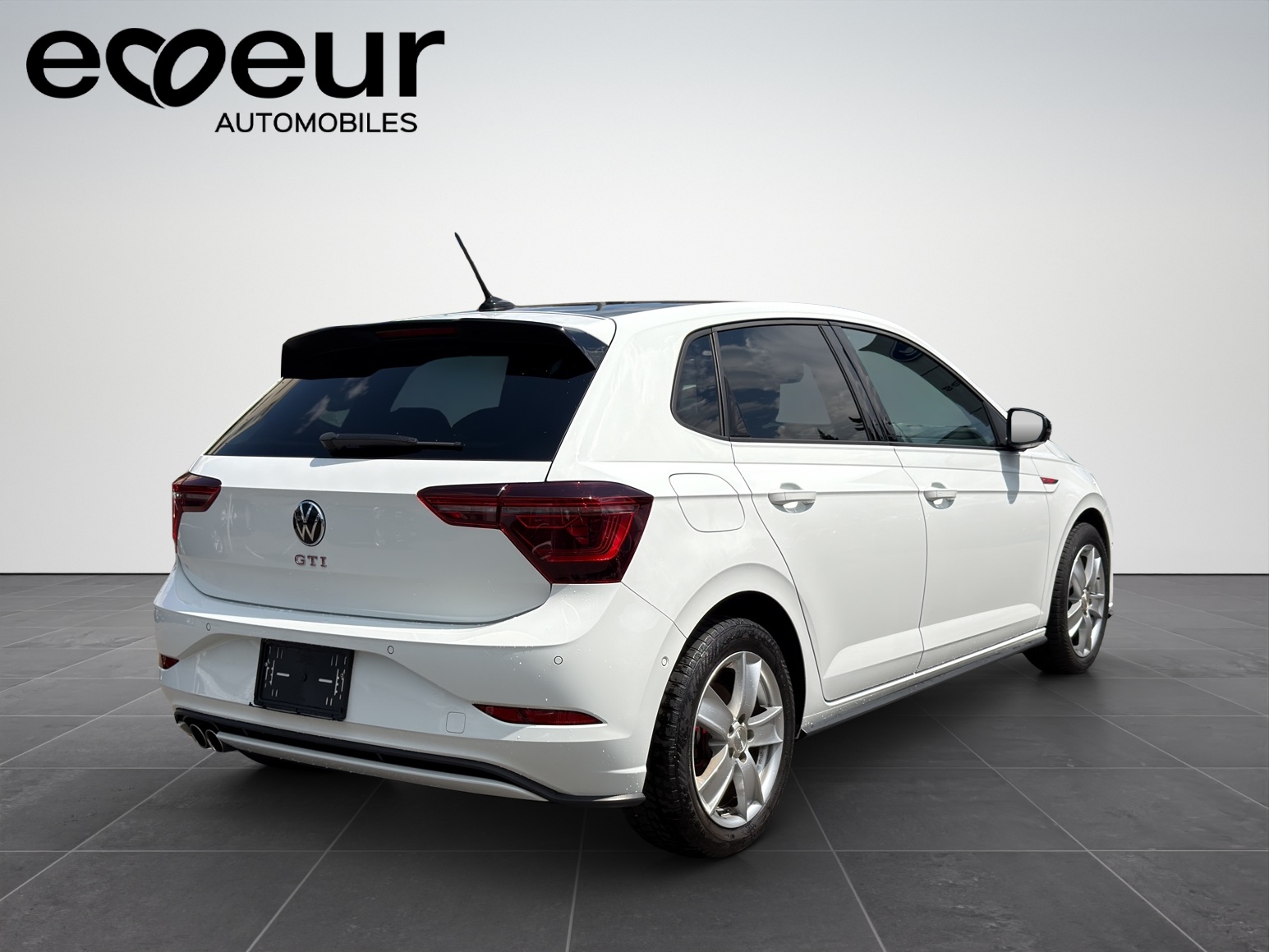 VW Polo 2.0 TSI GTI DSG-image-5