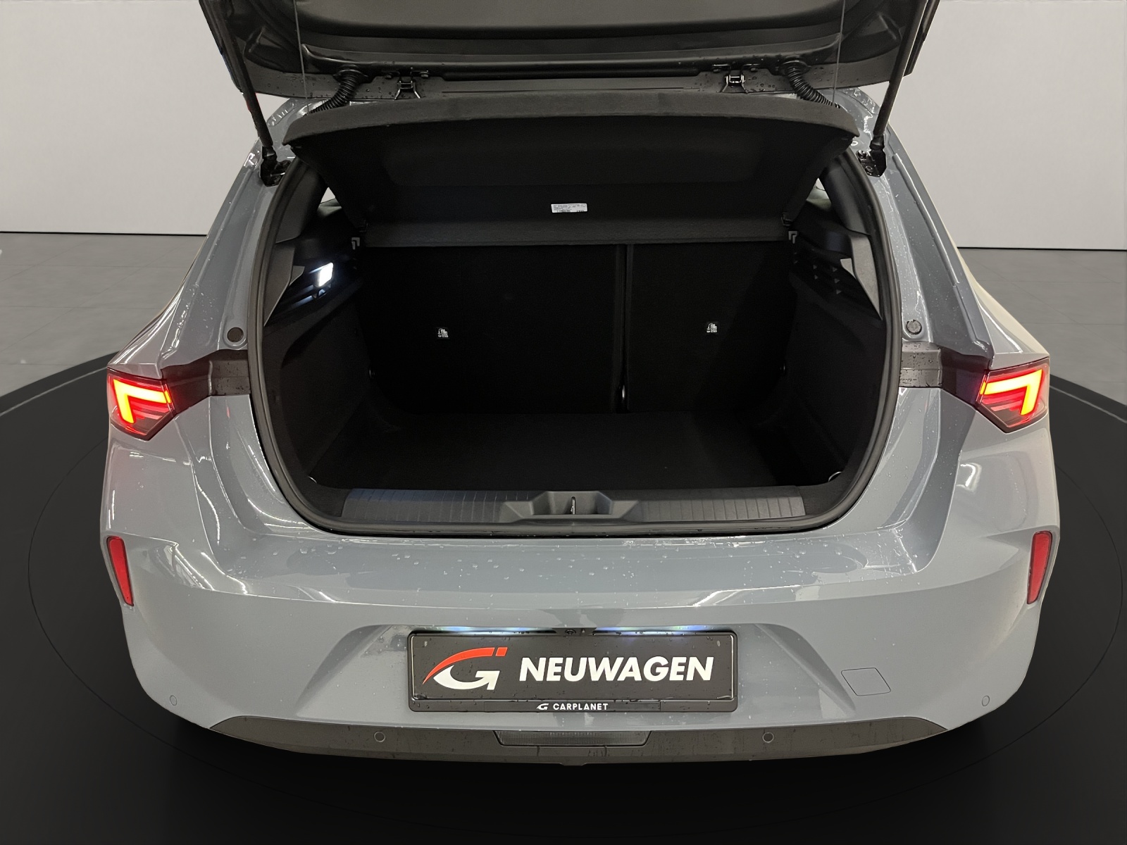 OPEL Astra 1.2 T Hybrid Edition-image-15