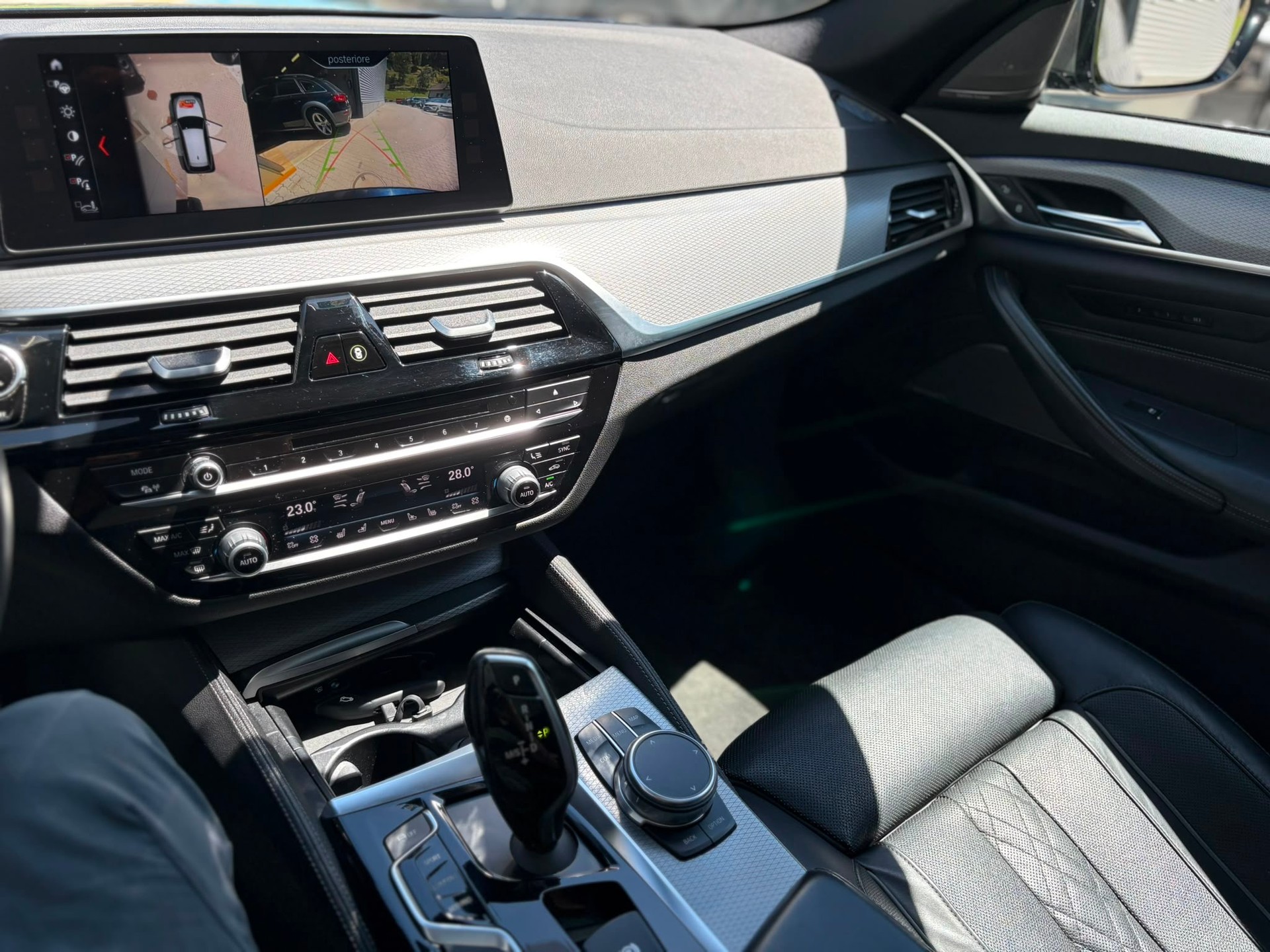 BMW M550d xDrive Touring Steptronic-image-7