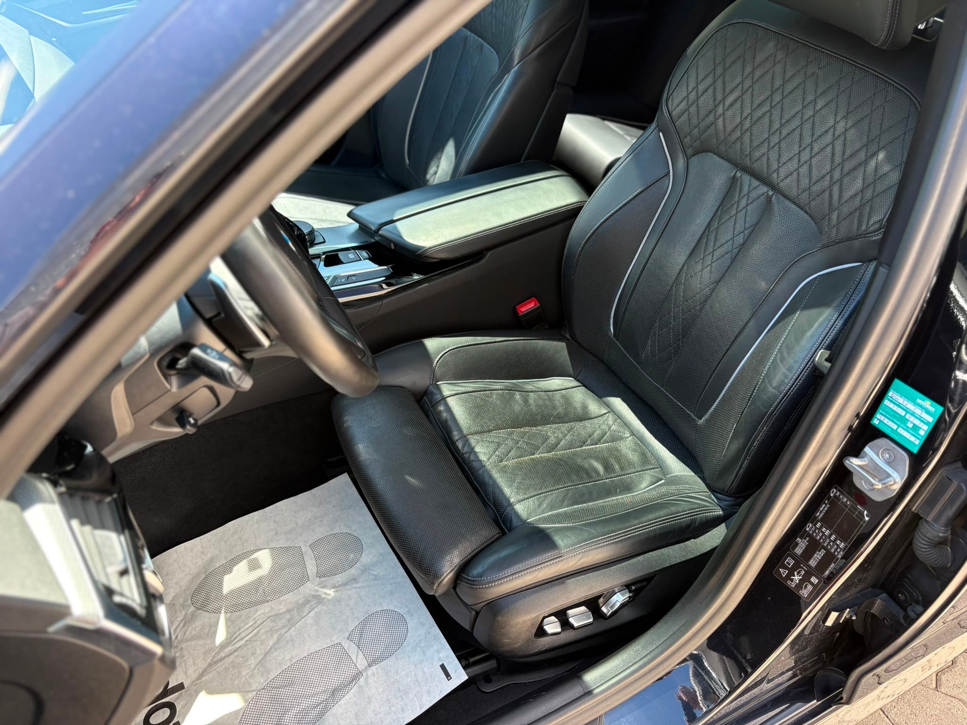 BMW M550d xDrive Touring Steptronic-image-5