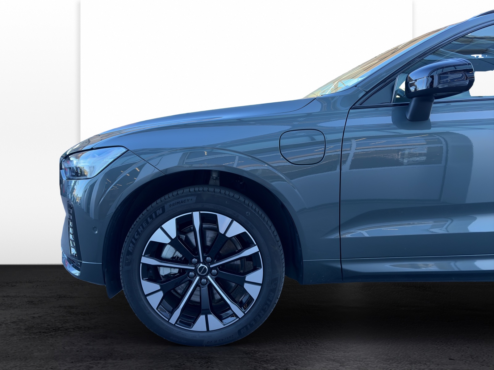 VOLVO XC60 2.0 T8 TE Ultra Dark eAWD-image-19