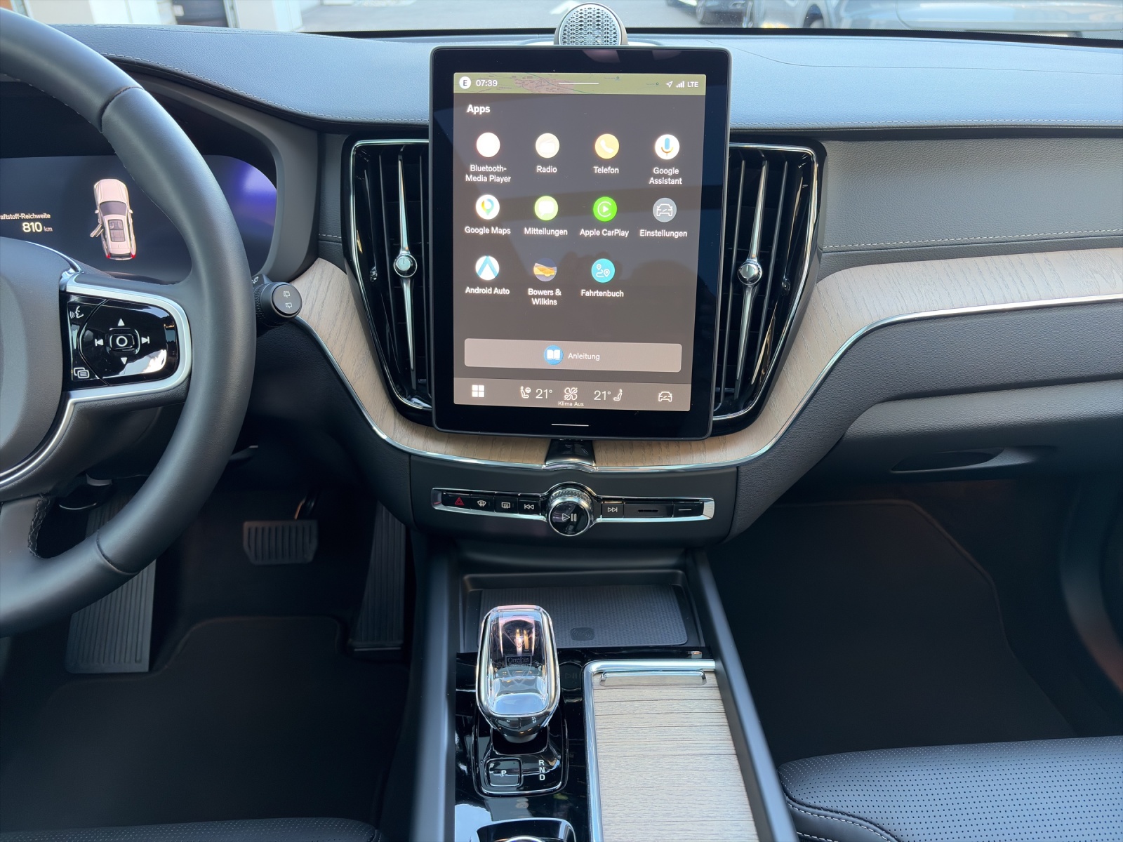VOLVO XC60 2.0 T8 TE Ultra Dark eAWD-image-10