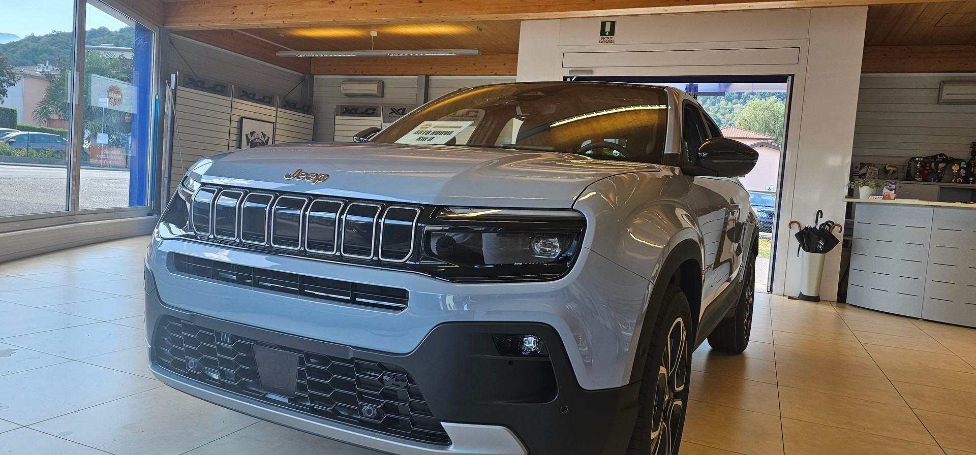 JEEP Avenger 1.2 Turbo MHEV Summit Sky-image-6