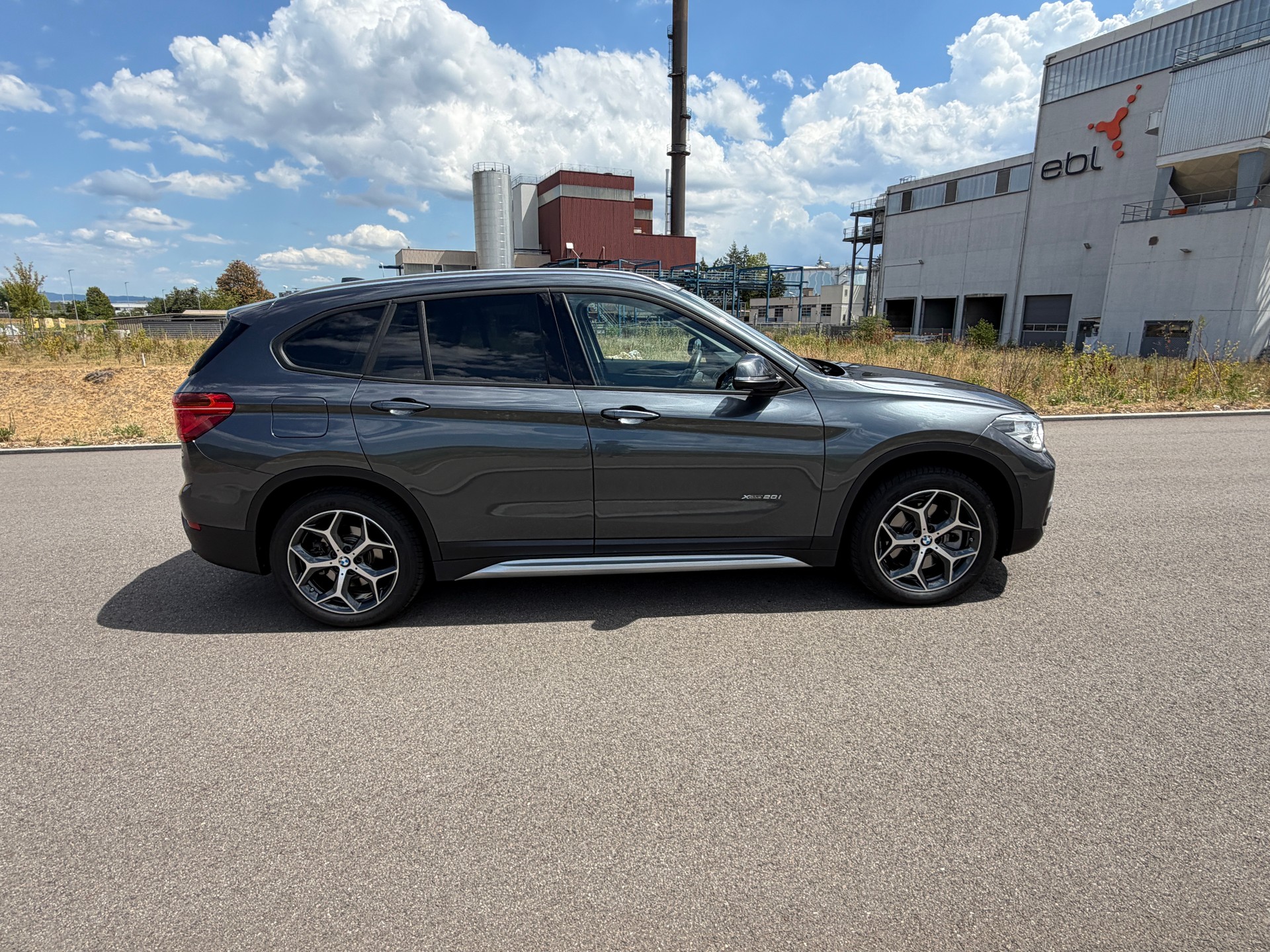 BMW X1 xDrive 20i xLine Steptronic-image-6