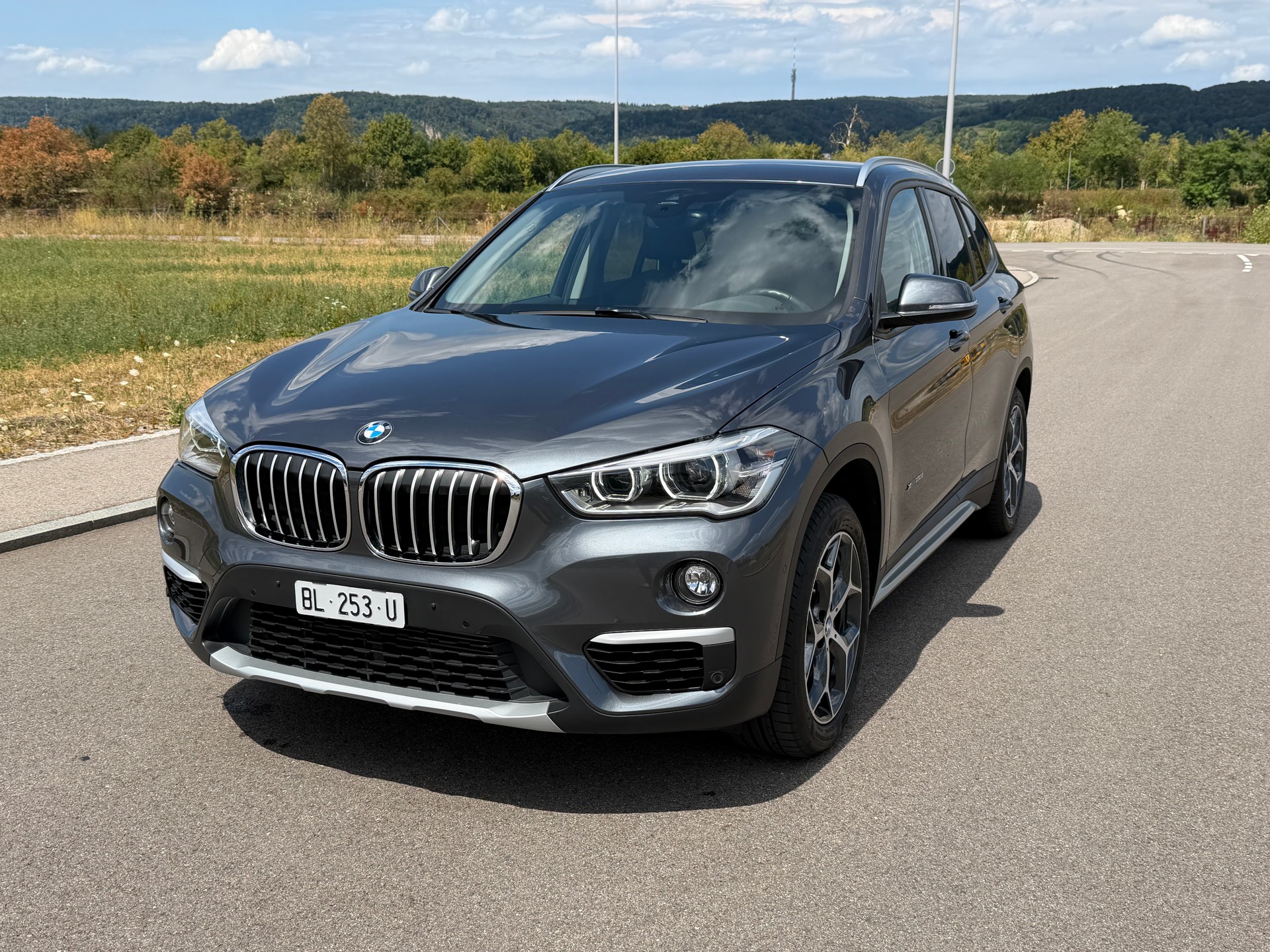 BMW X1 xDrive 20i xLine Steptronic-image-9