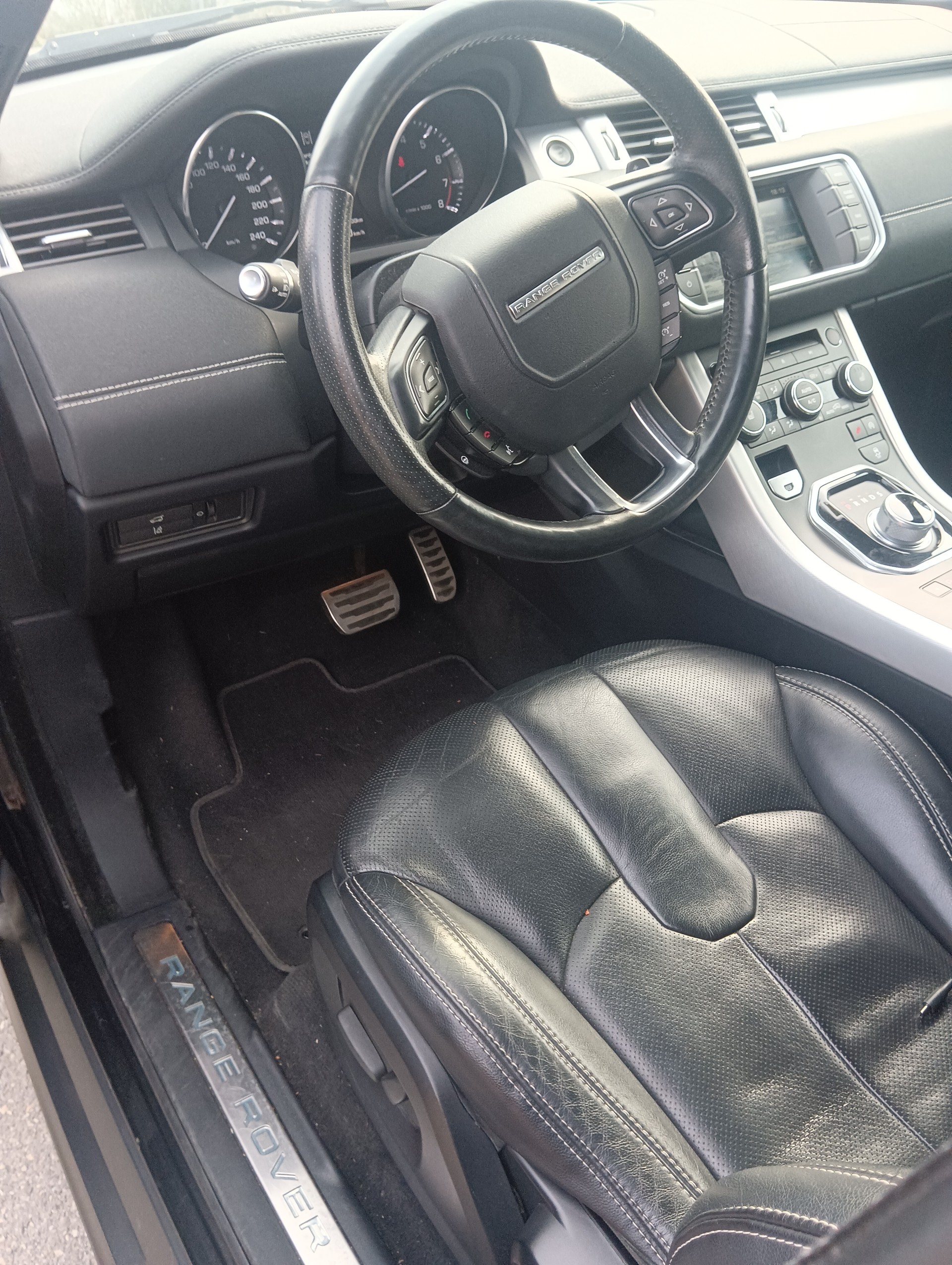 LAND ROVER Range Rover Evoque 2.0 Si4 Autobiography AT9-image-7