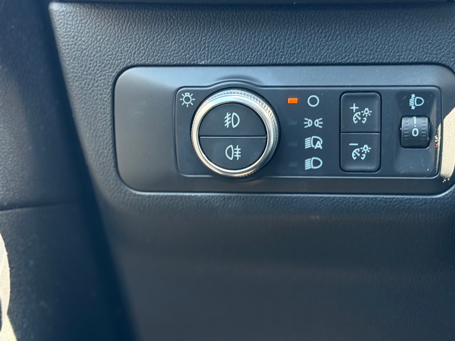 FORD Kuga 2.0 TDCi EcoBlue ST-Line X 4WD-image-8