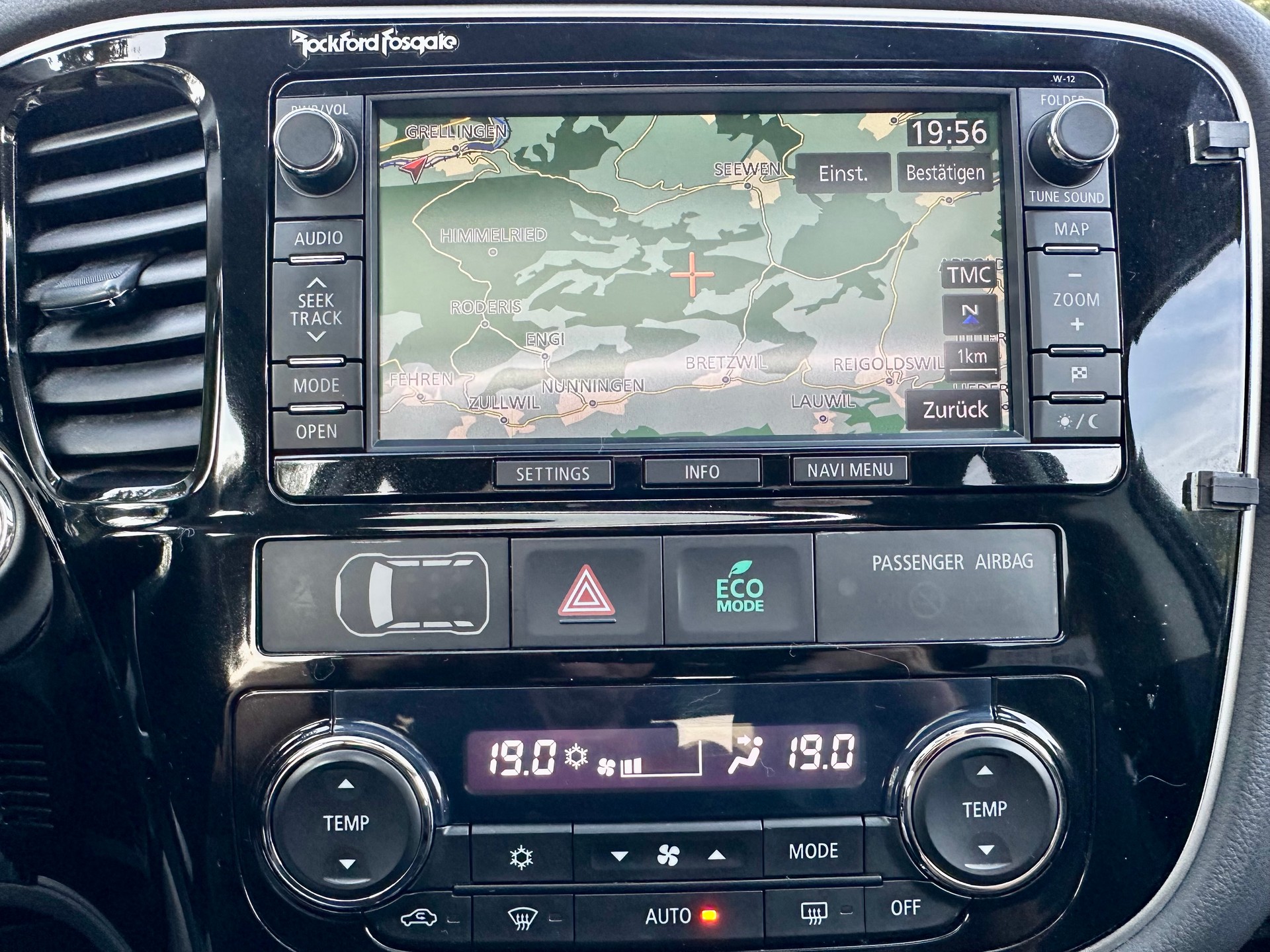MITSUBISHI Outlander 2.0 Navigator CVT-image-21