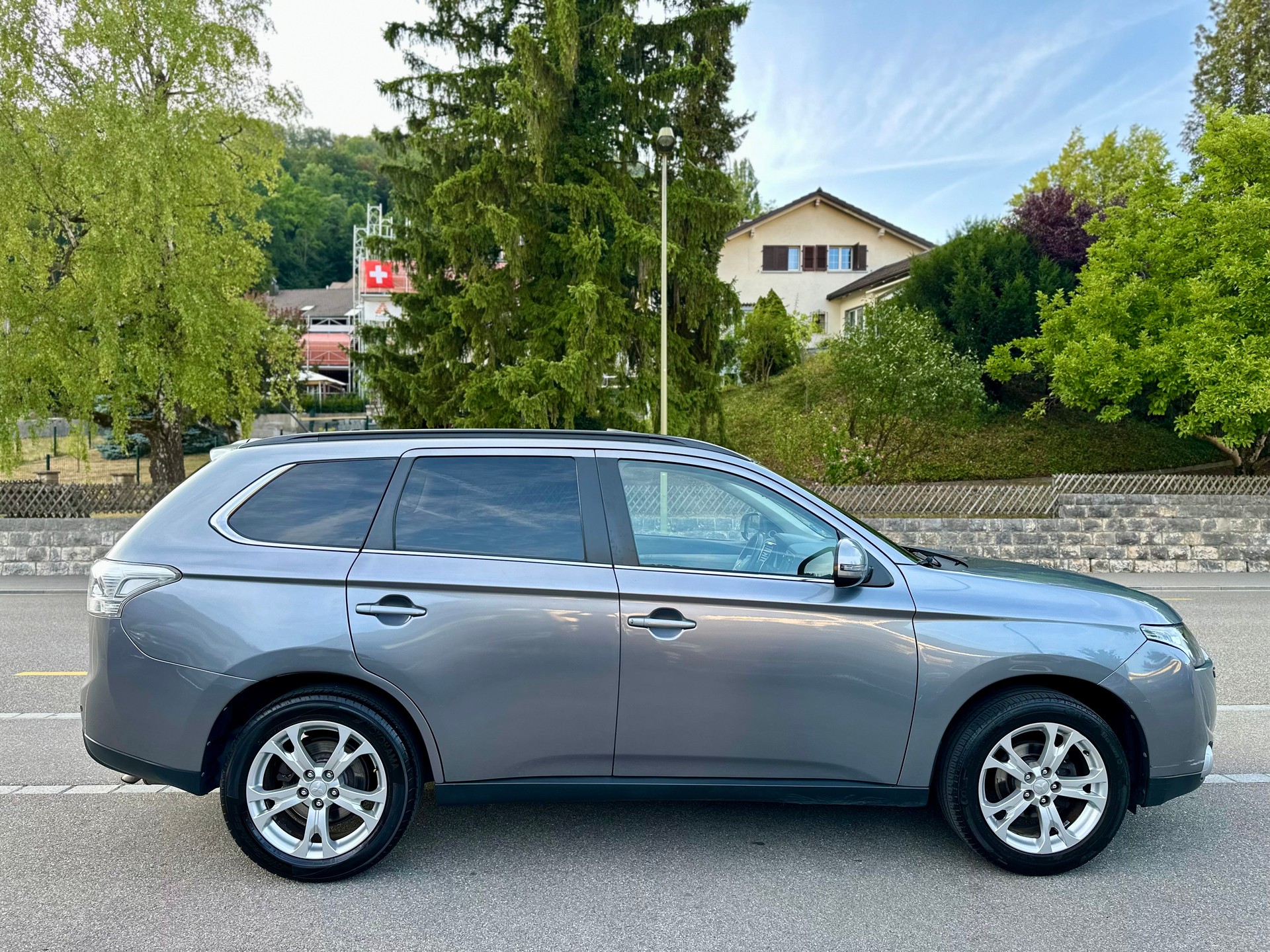 MITSUBISHI Outlander 2.0 Navigator CVT-image-4