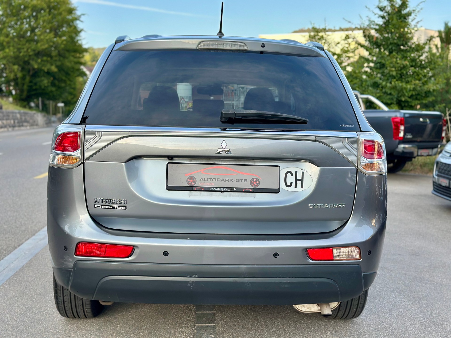 MITSUBISHI Outlander 2.0 Navigator CVT-image-7