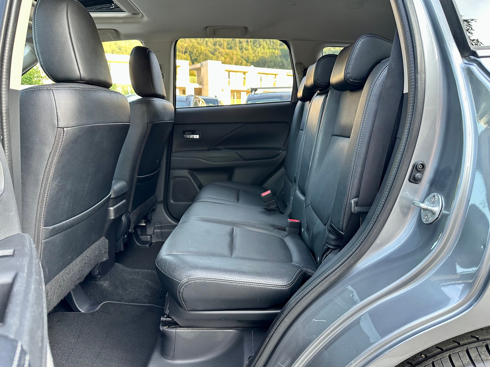 MITSUBISHI Outlander 2.0 Navigator CVT-image-16