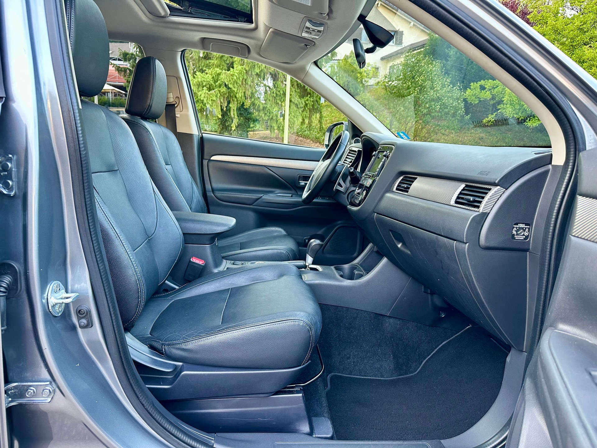 MITSUBISHI Outlander 2.0 Navigator CVT-image-11