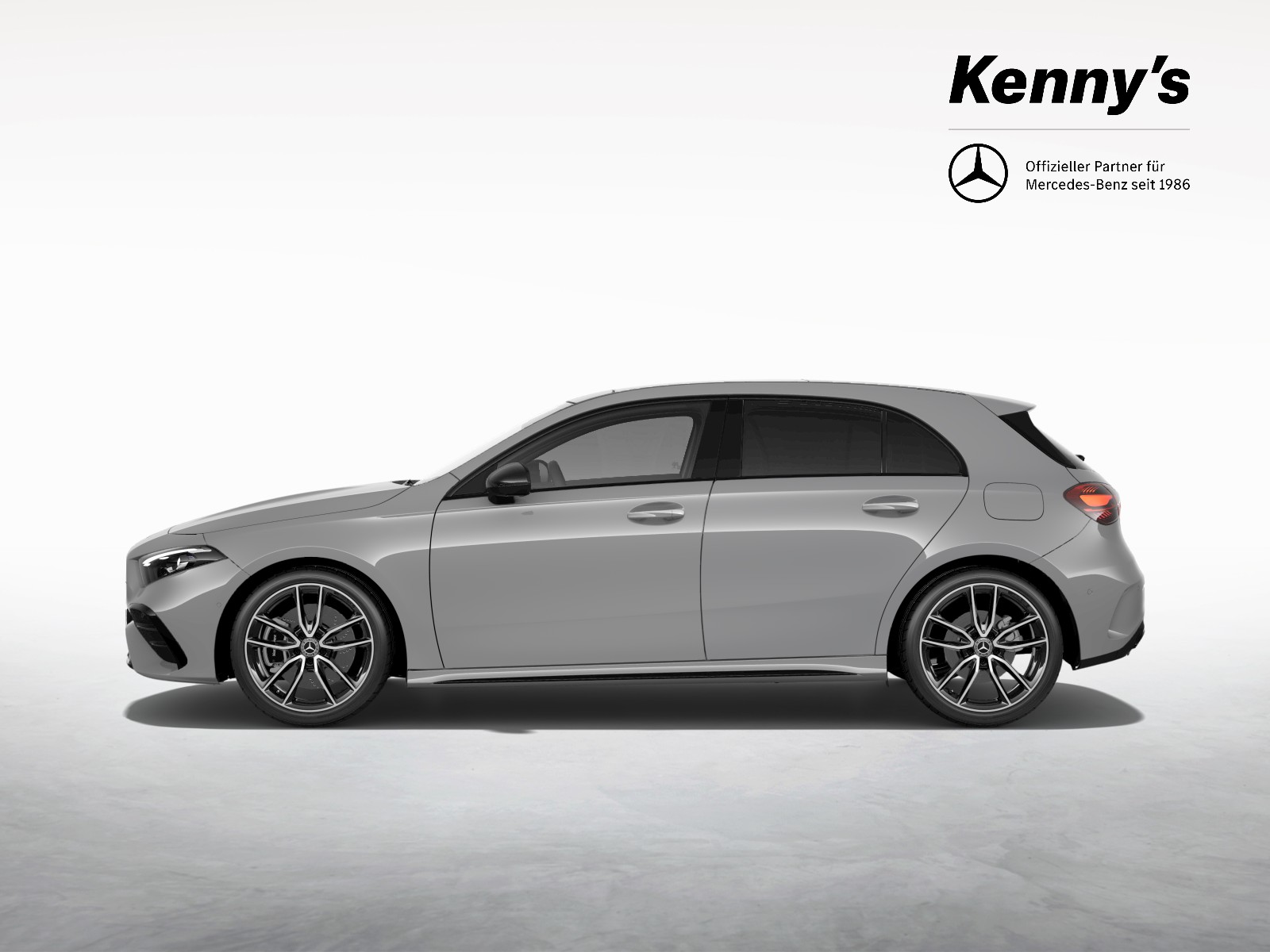 MERCEDES-BENZ A 220 AMG Line 4MATIC-showroom-element-2