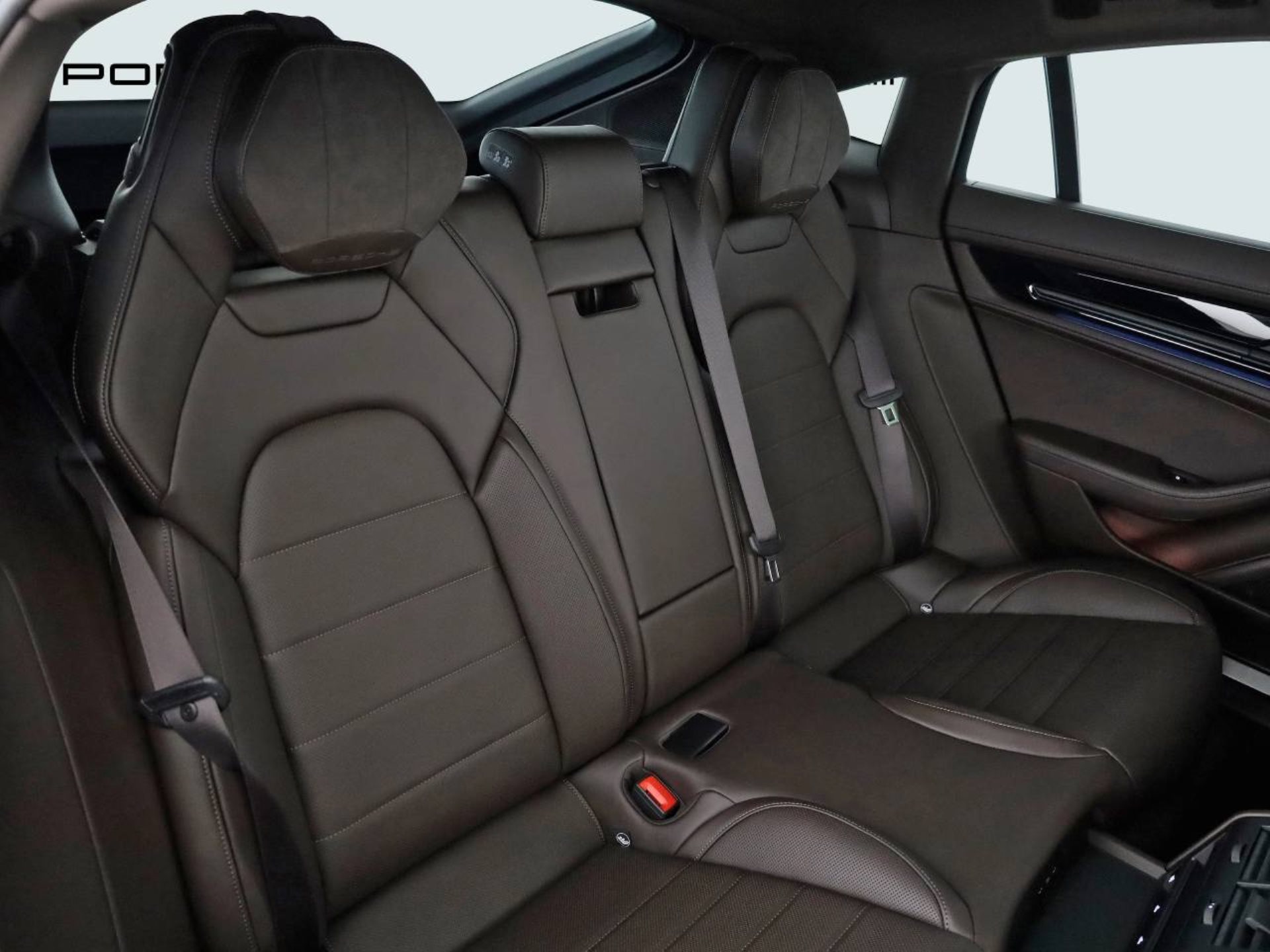 PORSCHE Panamera 4S E-Hybrid-image-11